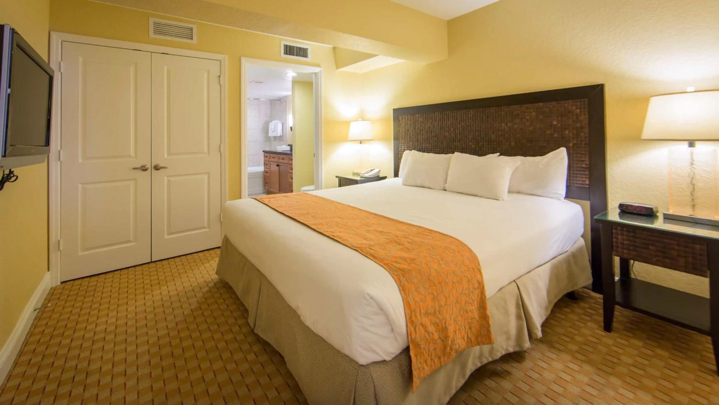 Photo of the whole room, Bed in Holiday Inn Club Vacations At Orange Lake Resort