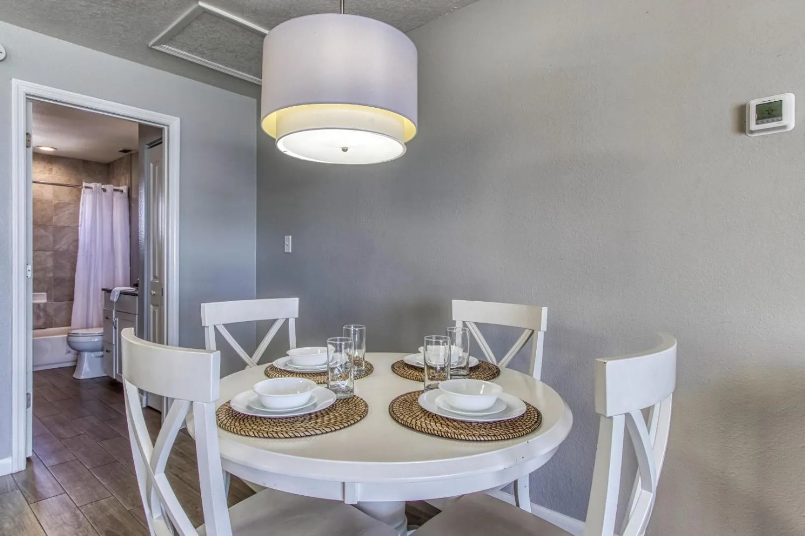 Restaurant/Places to Eat in The New Hotel Collection Beachfront