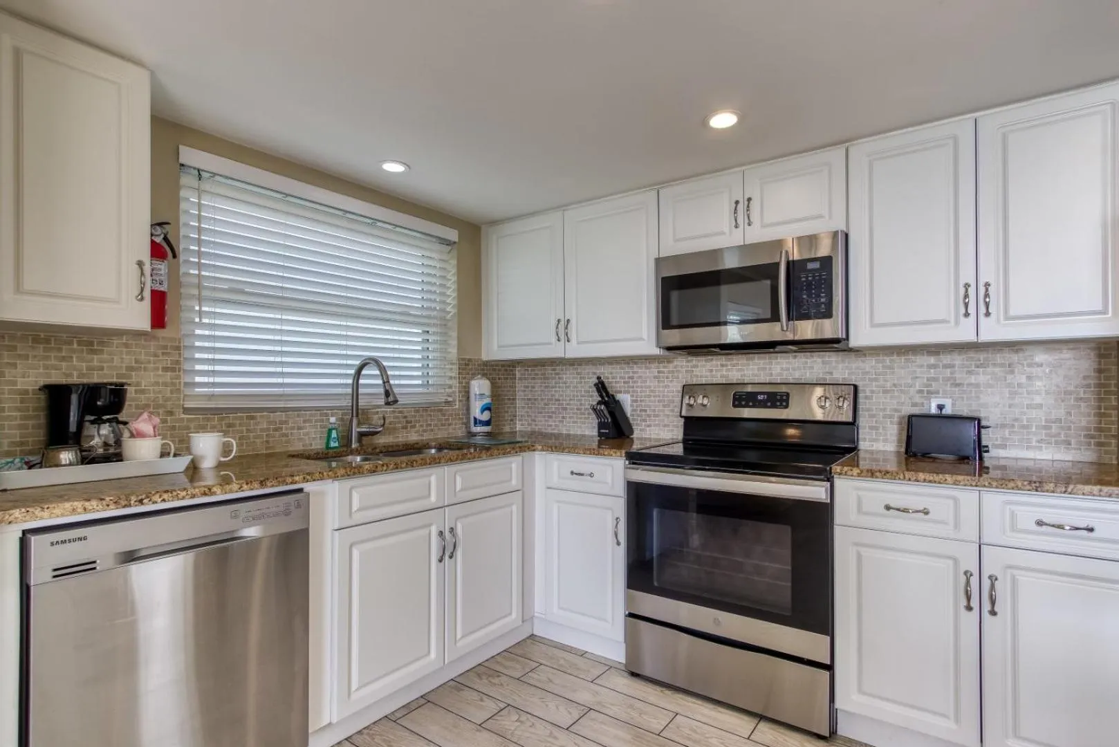 Kitchen/Kitchenette in The New Hotel Collection Beachfront
