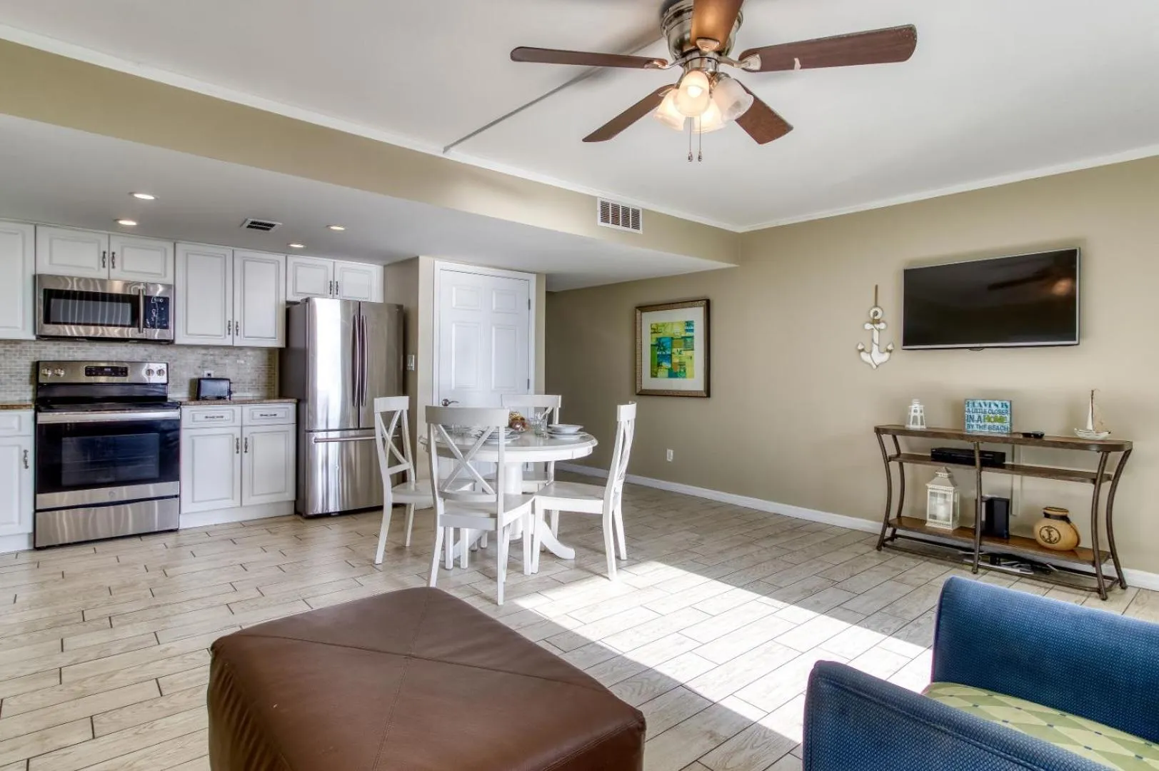 Dining Area in The New Hotel Collection Beachfront