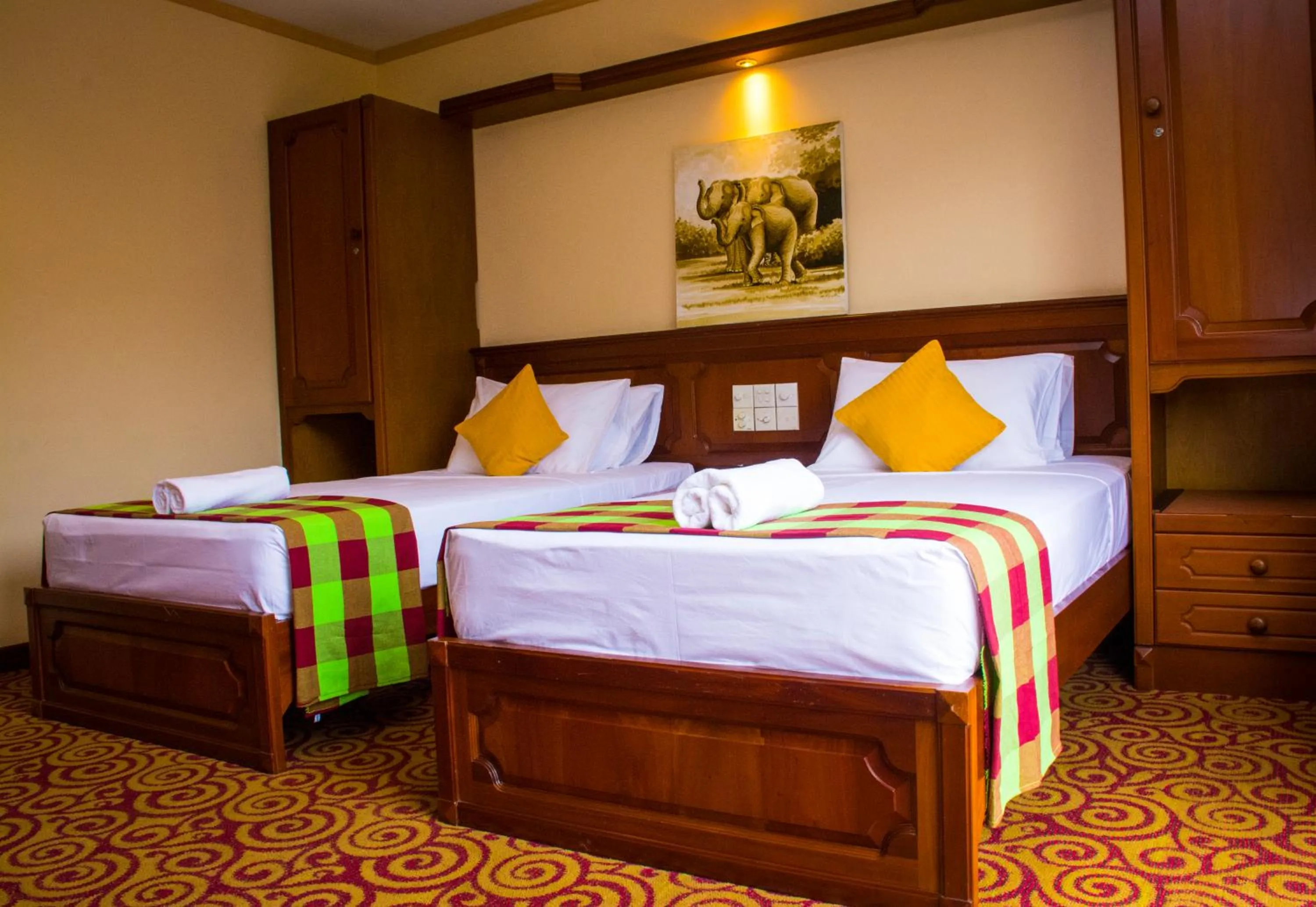 Bed in Hotel Lakefield