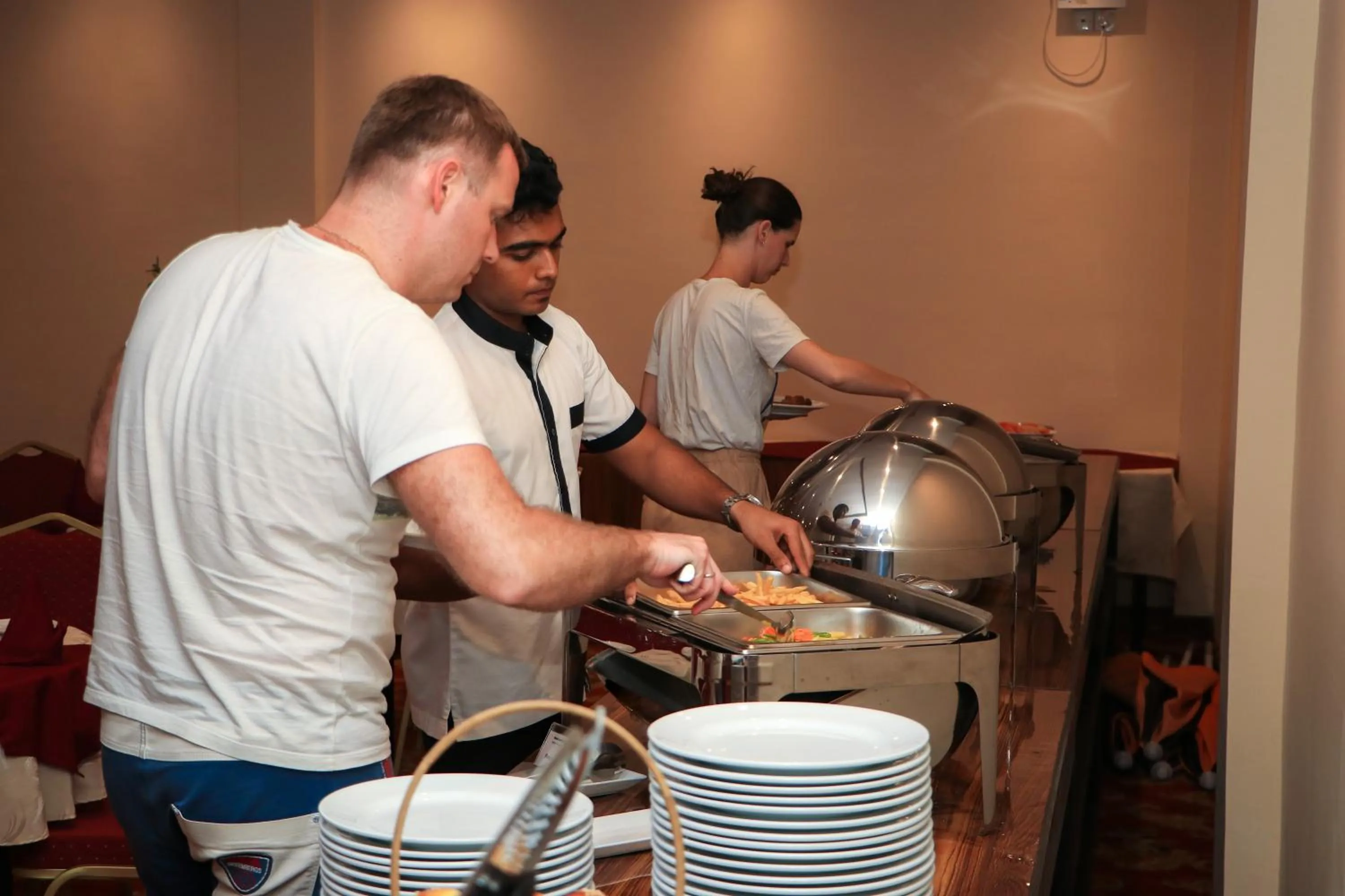 group of guests in Hotel Lakefield