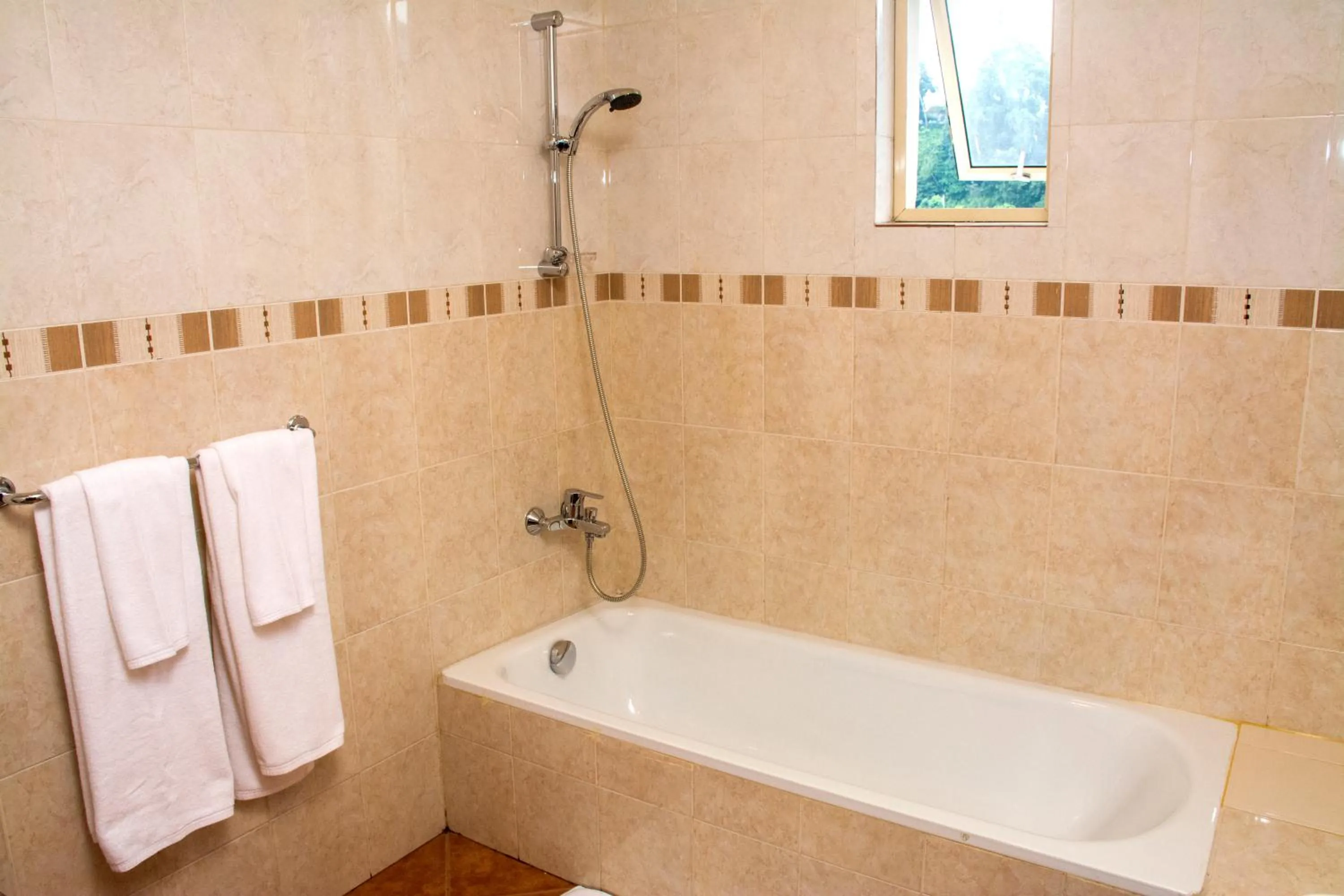 Bathroom in Hotel Lakefield