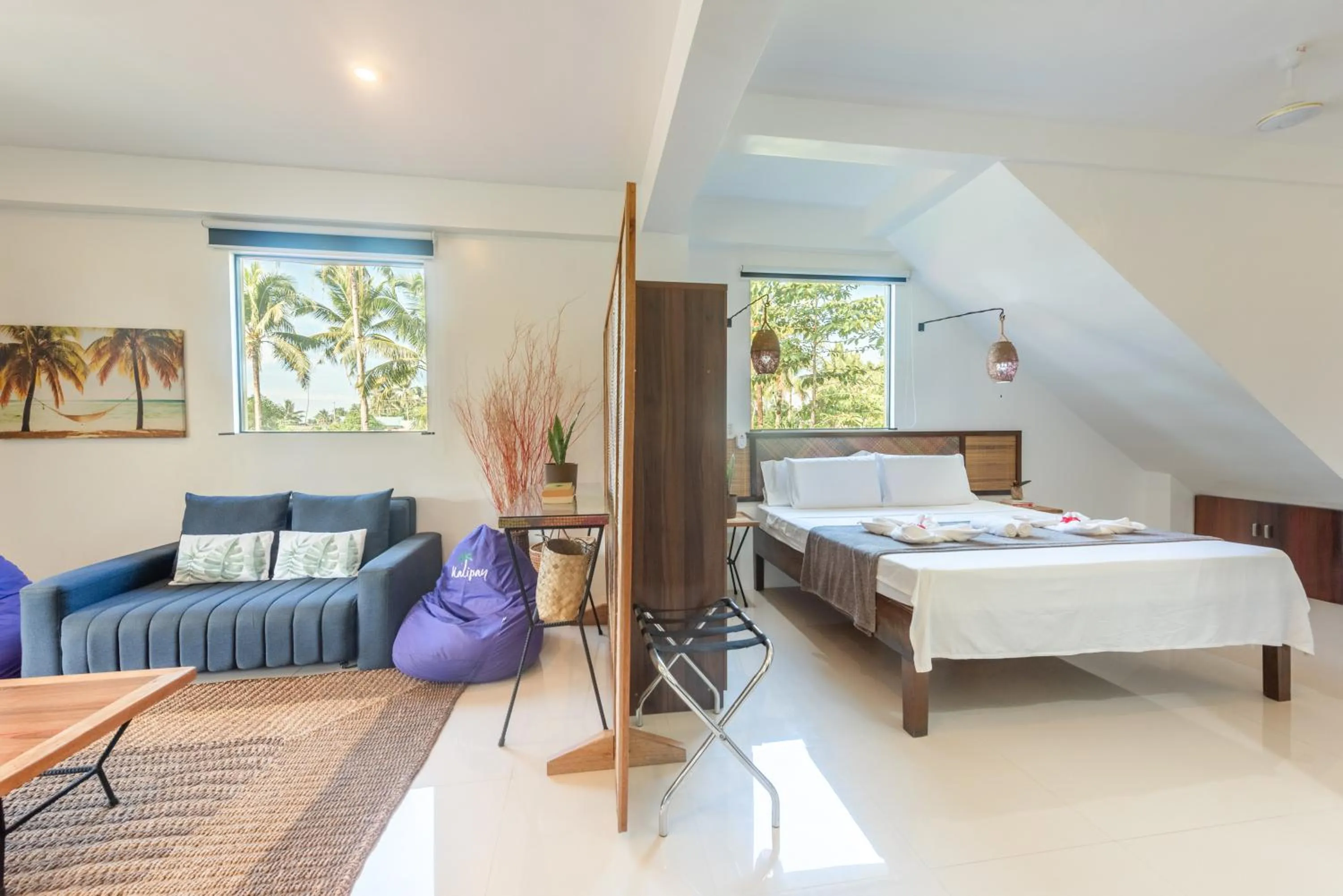 Living room, Bed in Kalipay Resort Siargao