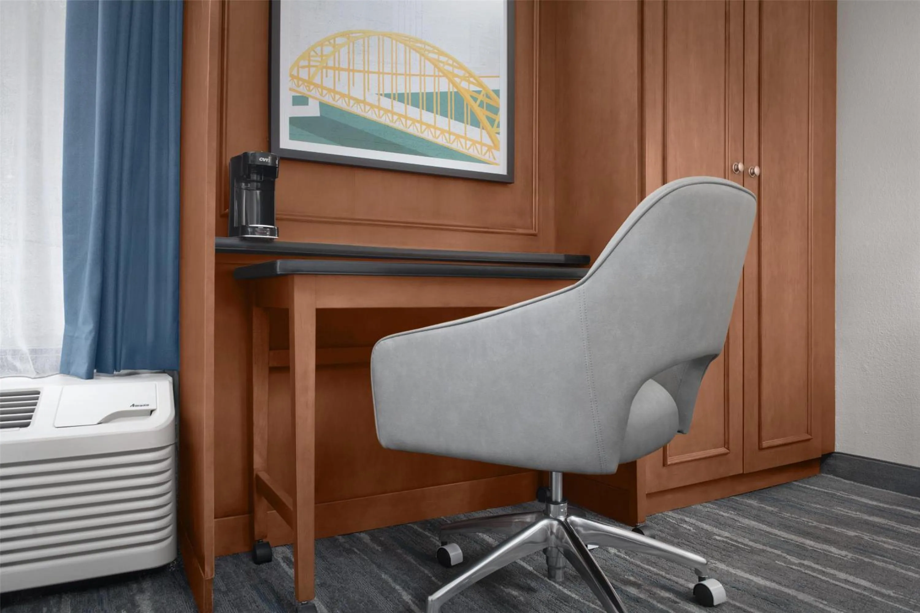 Bedroom in Hampton Inn Pittsburgh Greentree