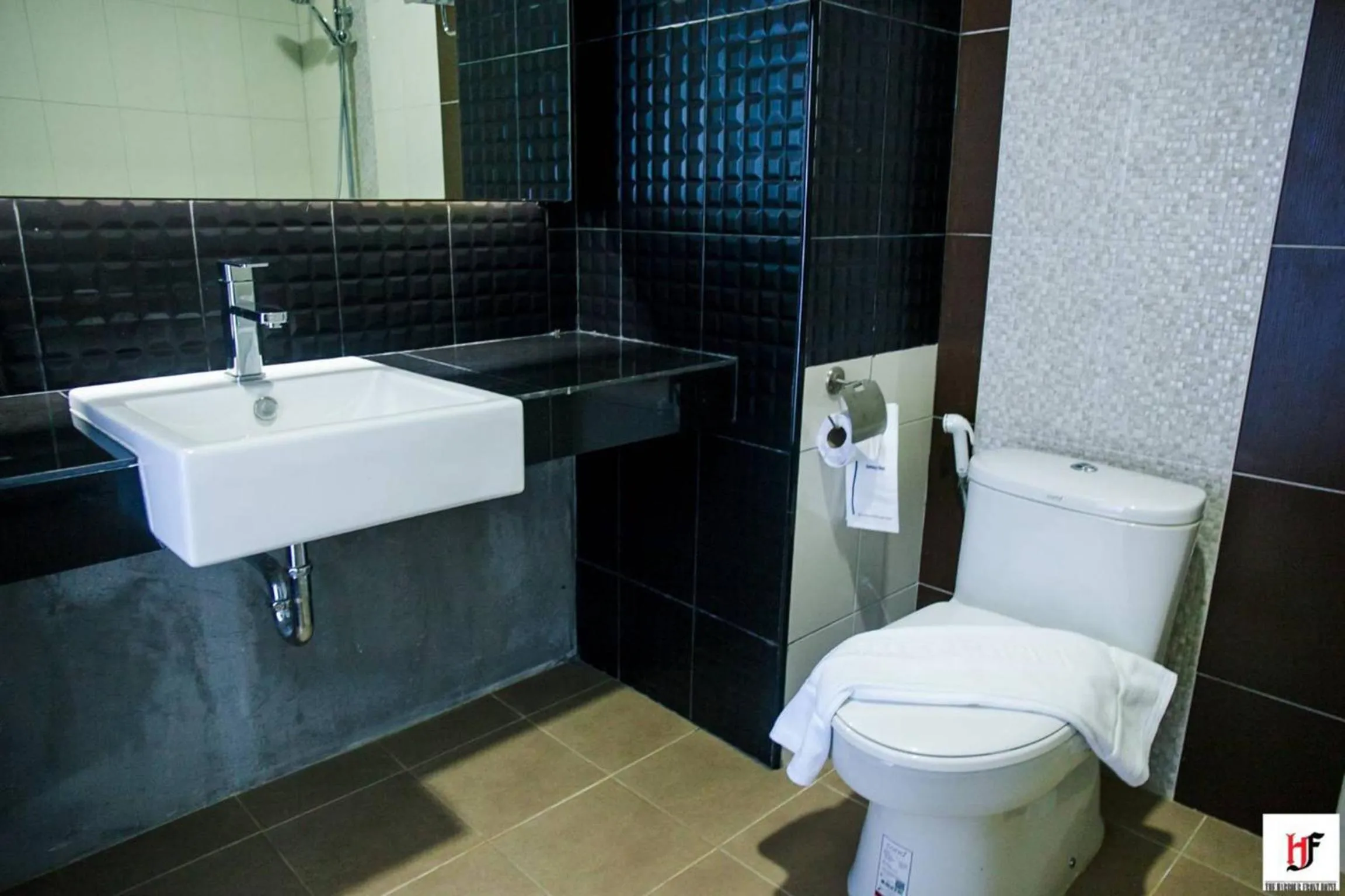 Bathroom in The Harbour Front Hotel