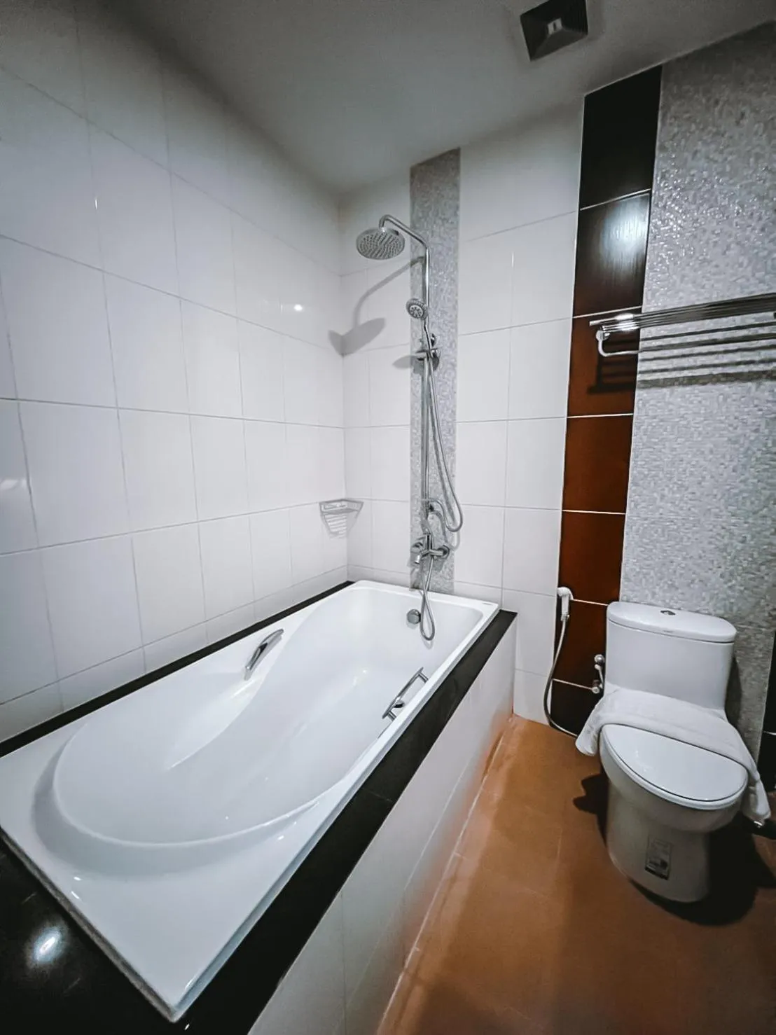 Bathroom in The Harbour Front Hotel