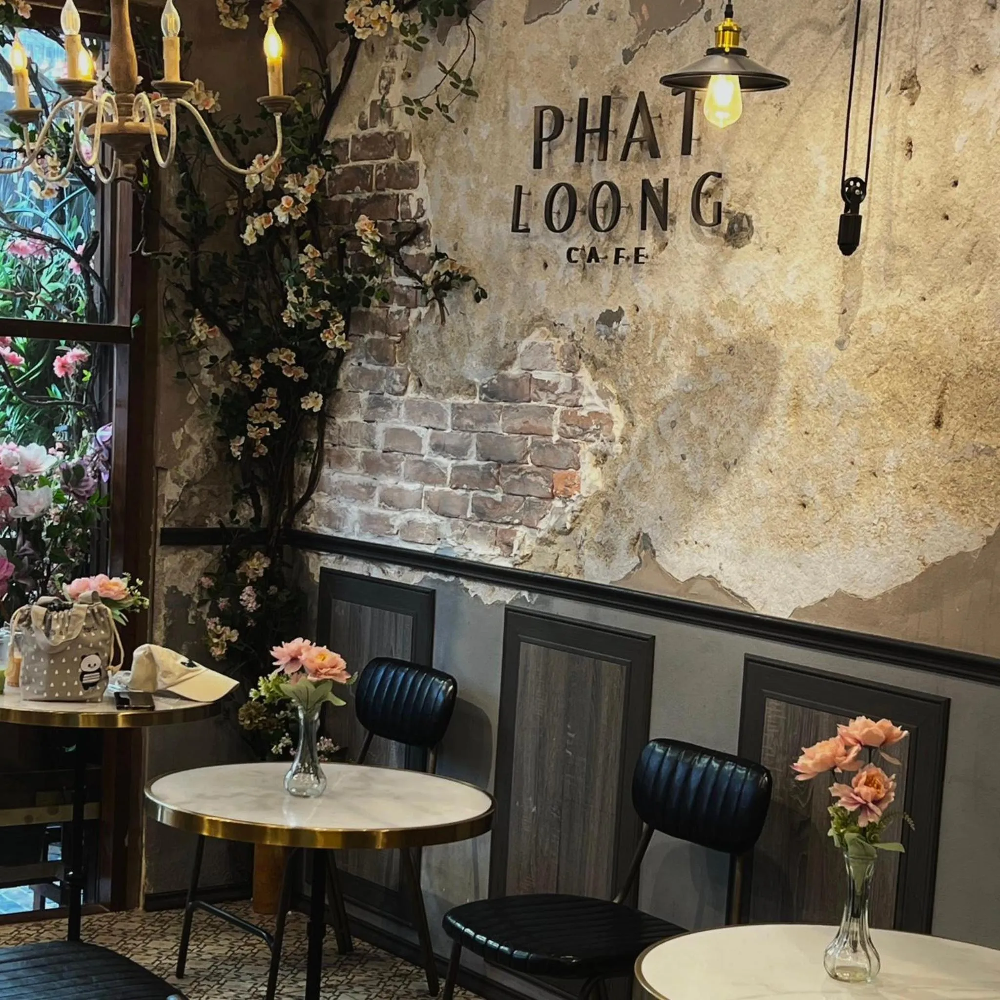 Neighbourhood in The Harbour Front Hotel