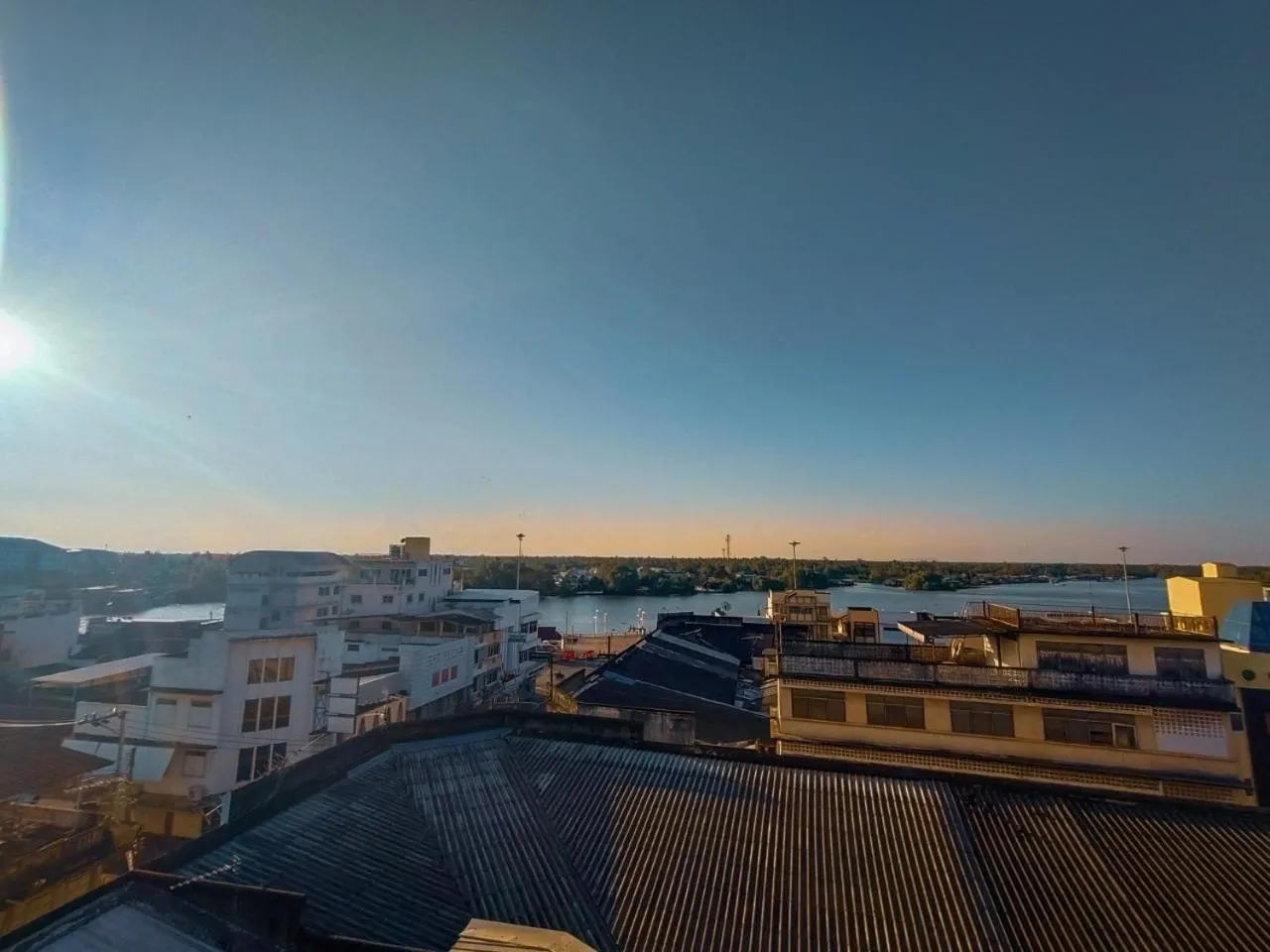 The Harbour Front Hotel