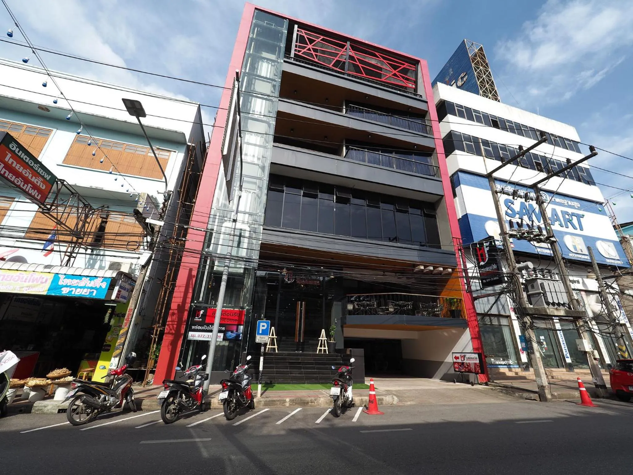 Neighbourhood in The Harbour Front Hotel