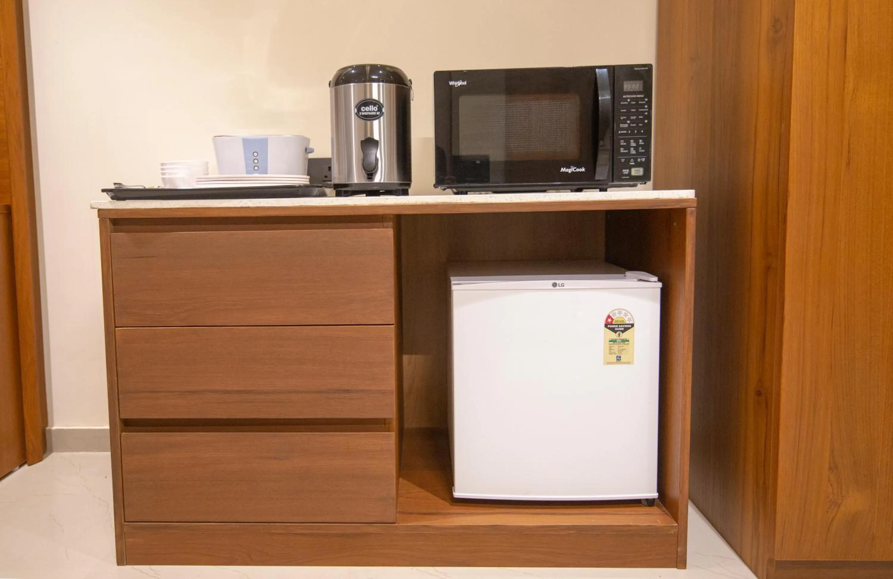 Kitchen or kitchenette in Siara Styles Amba Suites, Gandhinagar