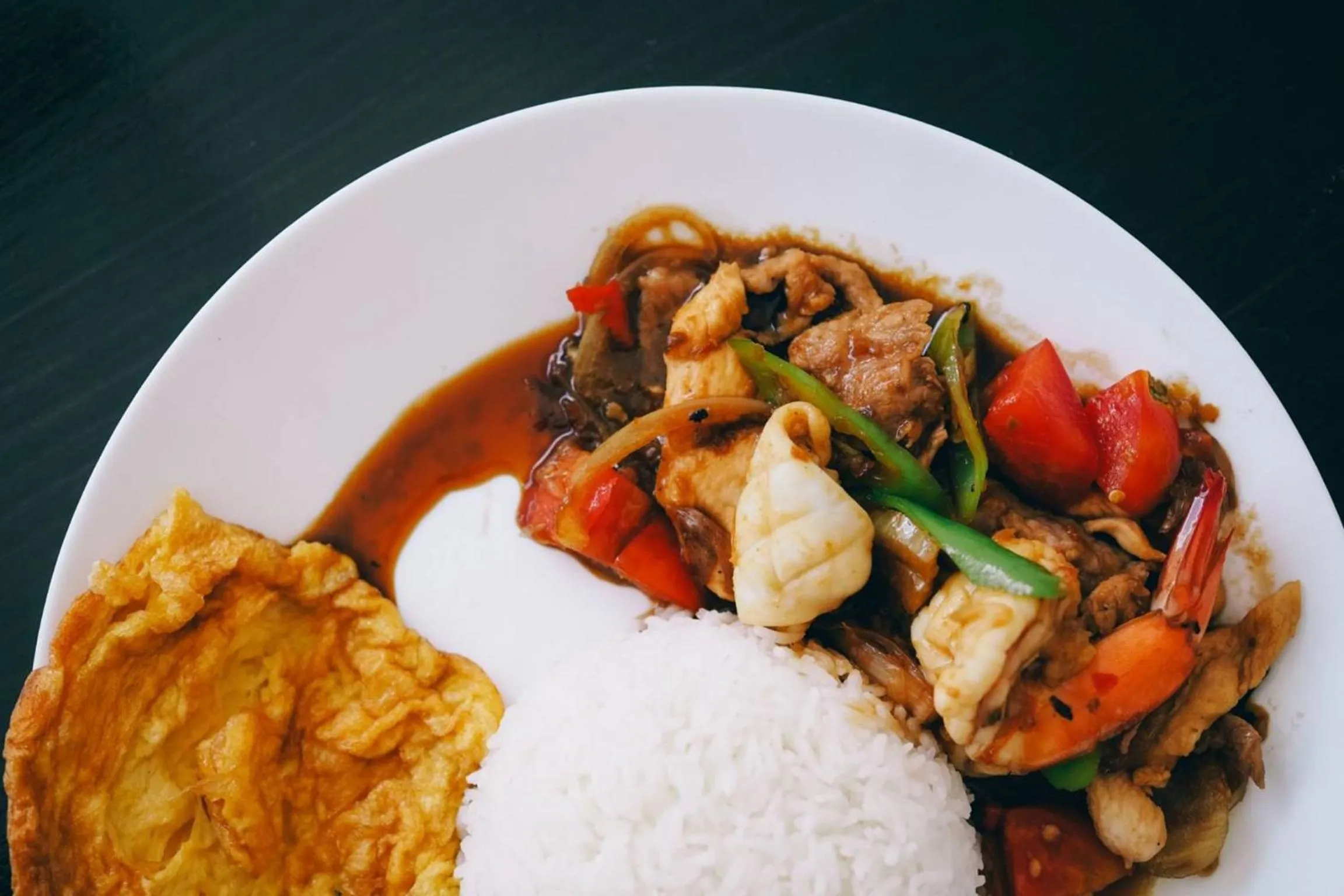 Food in HillSide Boutique