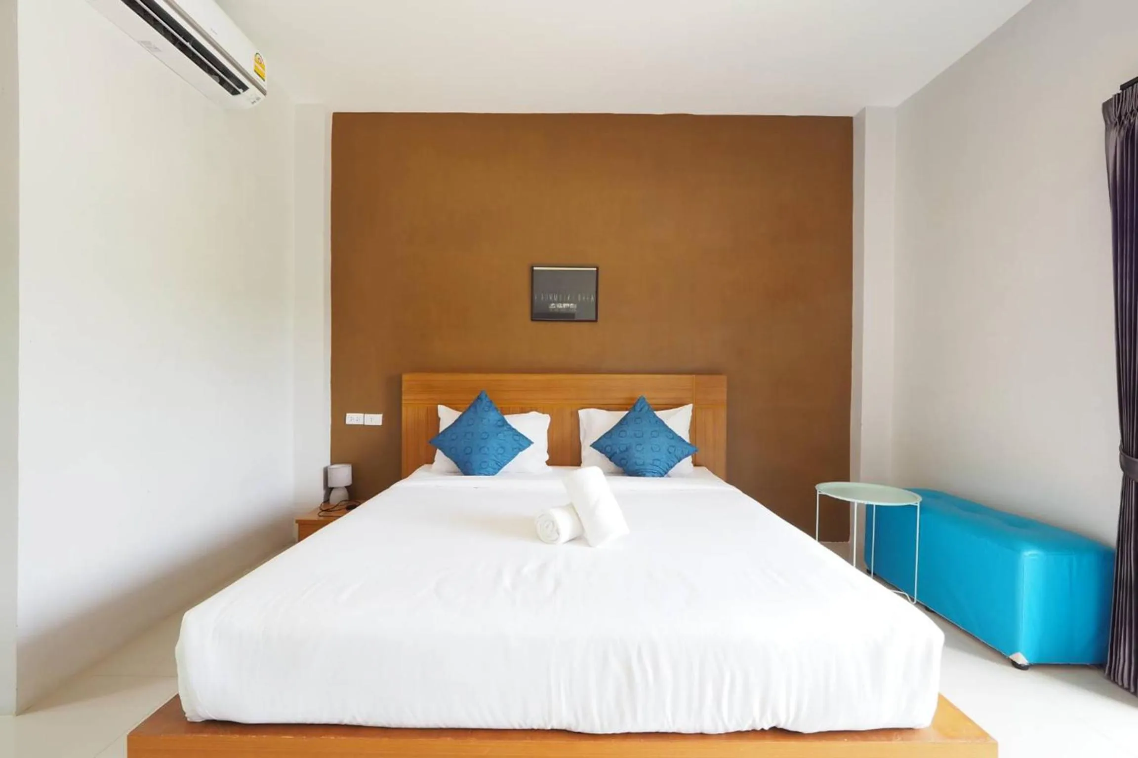 Bedroom, Bed in HillSide Boutique