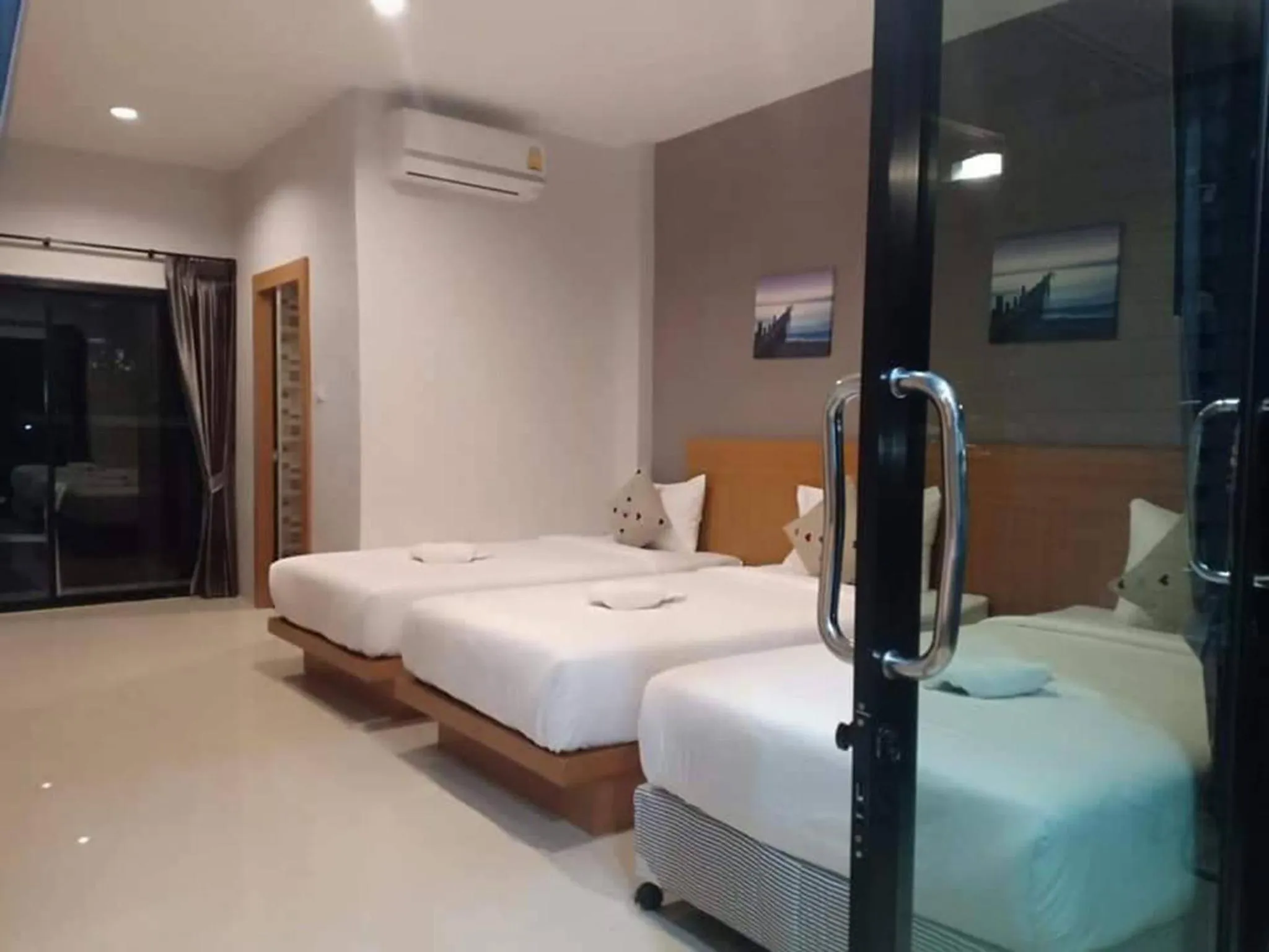 Bedroom, Bed in HillSide Boutique