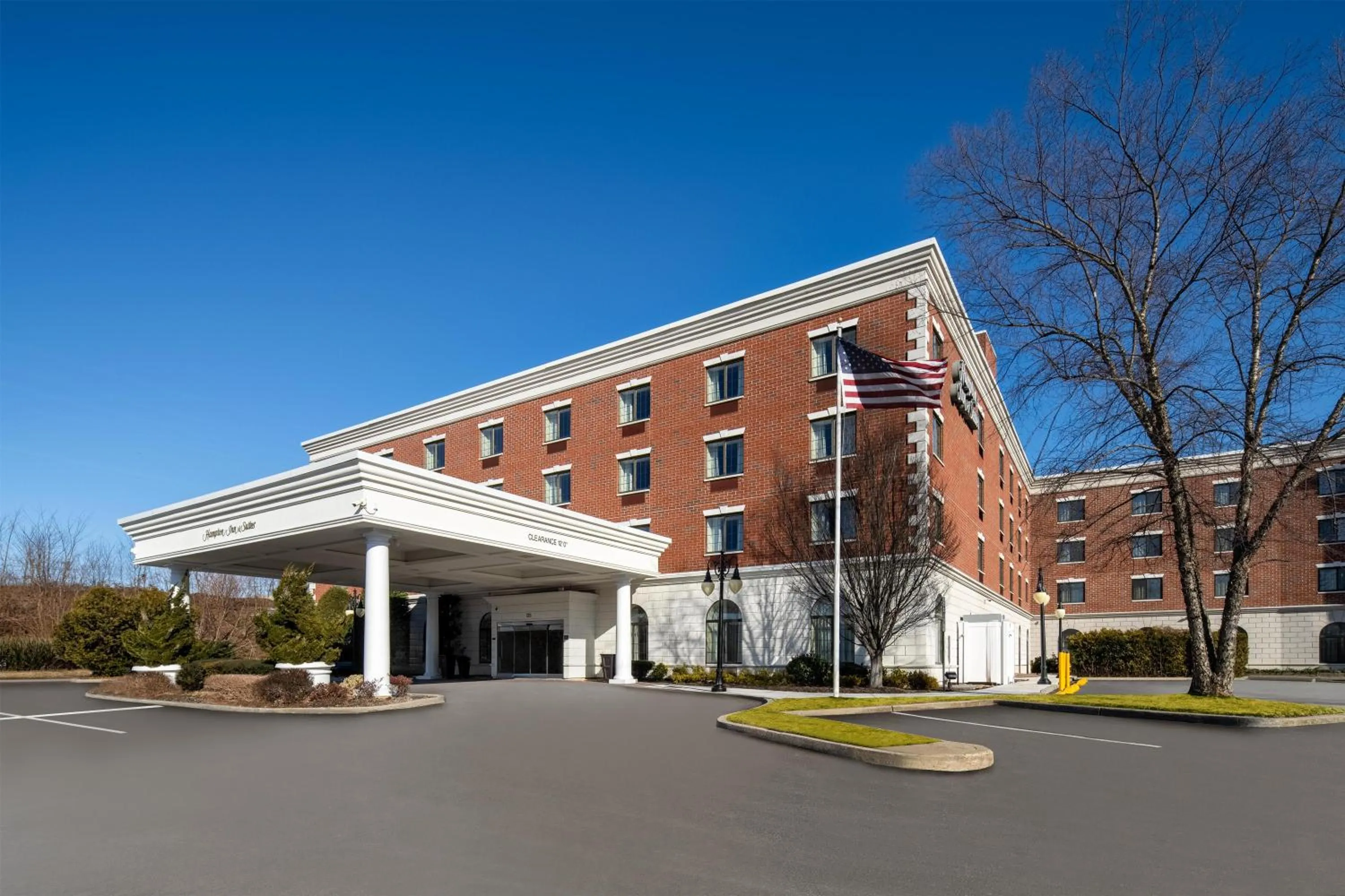 Property building in Hampton Inn & Suites By Hilton - Rockville Centre