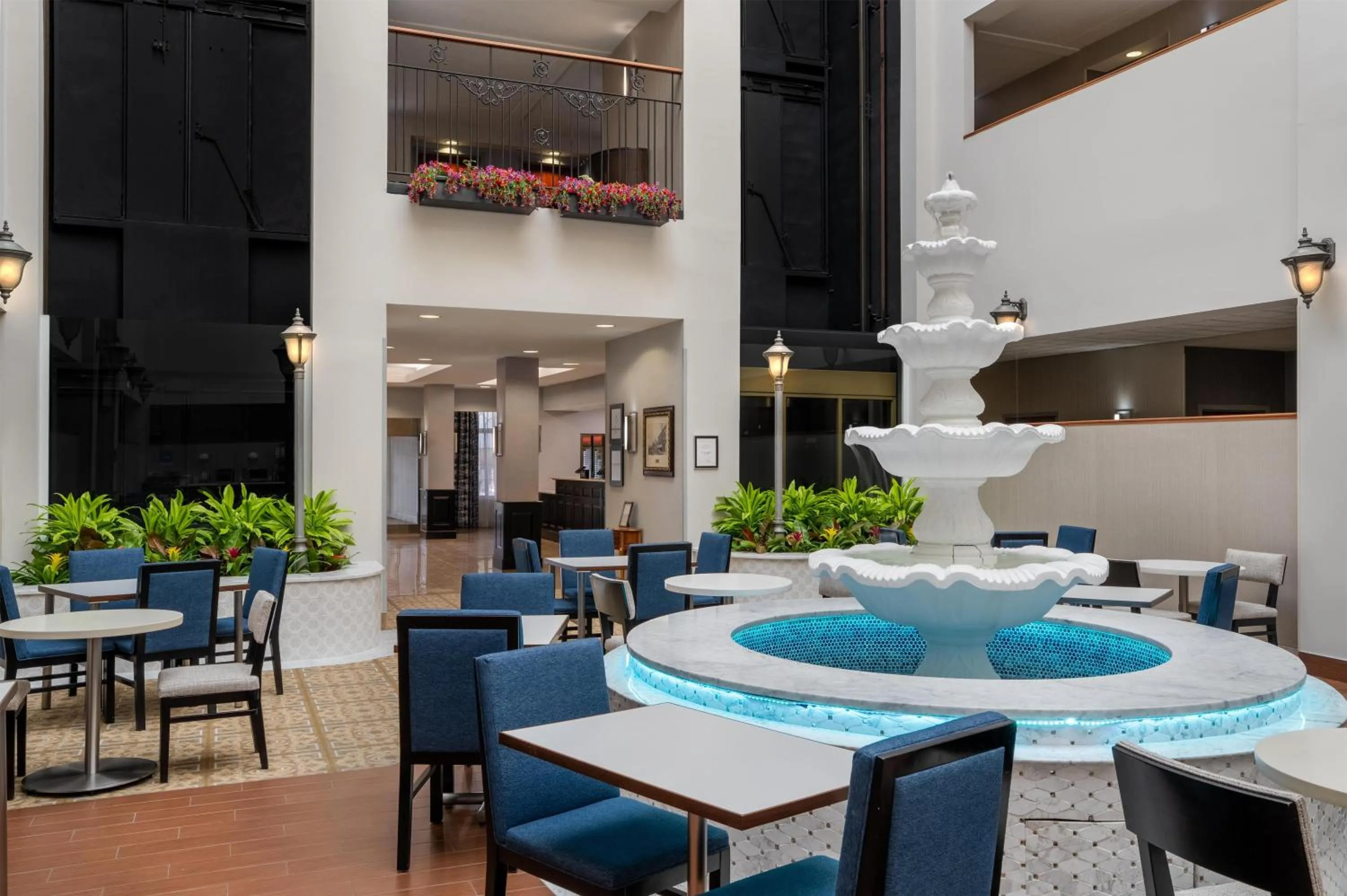 Lobby or reception in Hampton Inn & Suites By Hilton - Rockville Centre