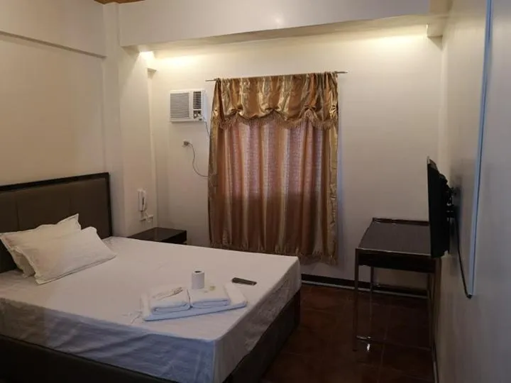 Bed in Meaco Royal Hotel - Malabon