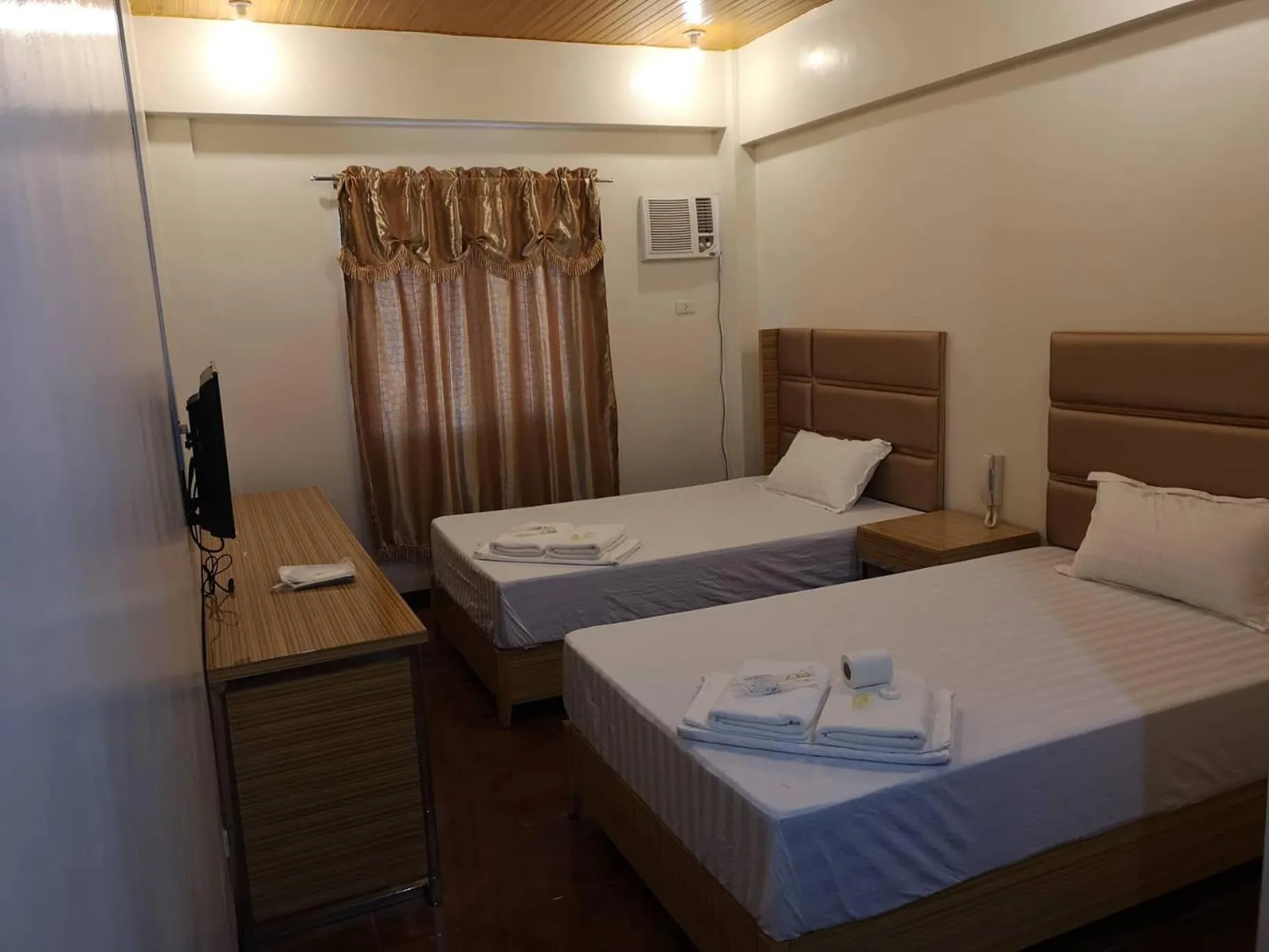 Bed in Meaco Royal Hotel - Malabon