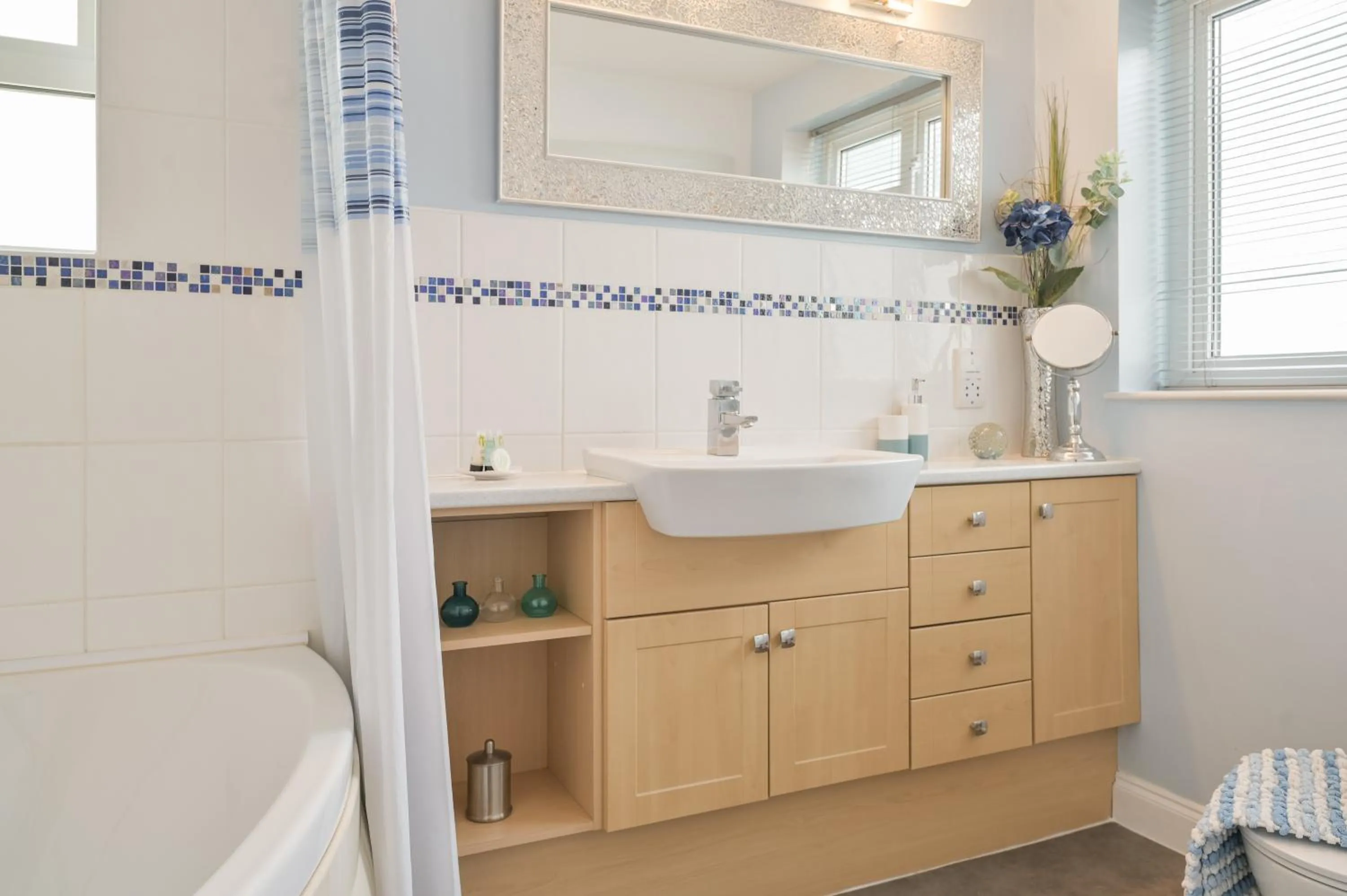 Belmont House Beer - Adults Only - Free Parking