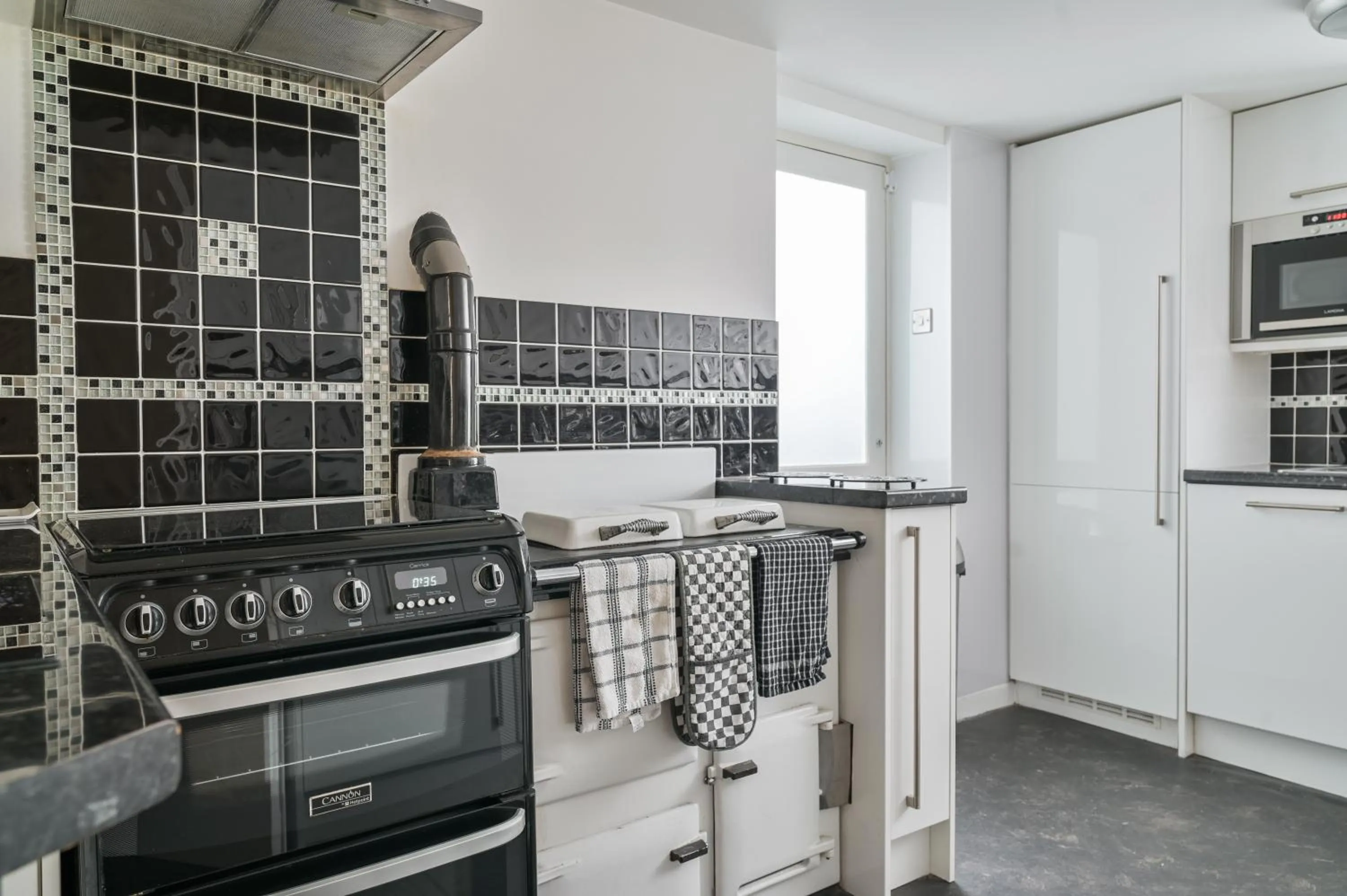 Belmont House Beer - Adults Only - Free Parking