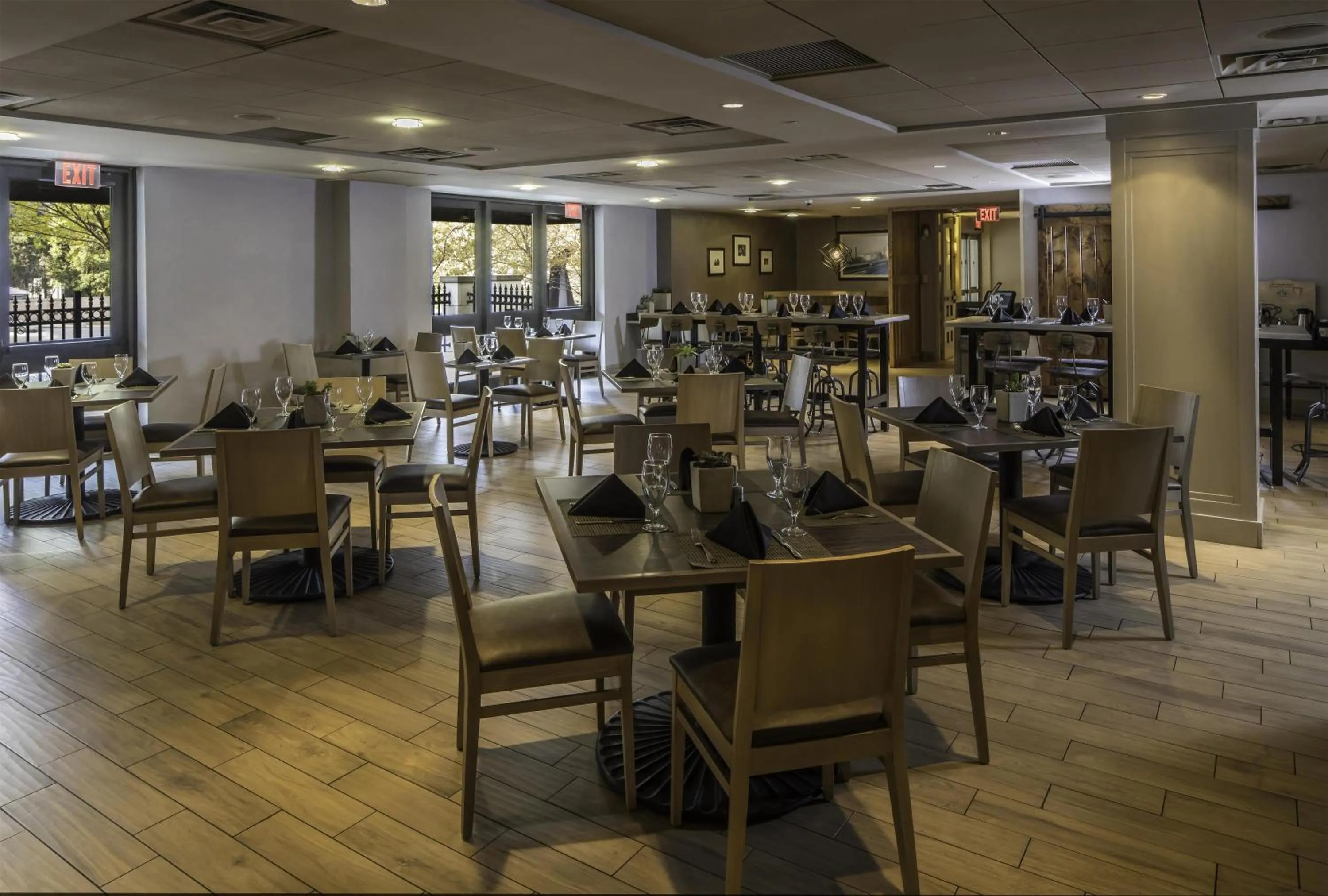 Restaurant/places to eat in DoubleTree by Hilton Hotel & Suites Pittsburgh Downtown