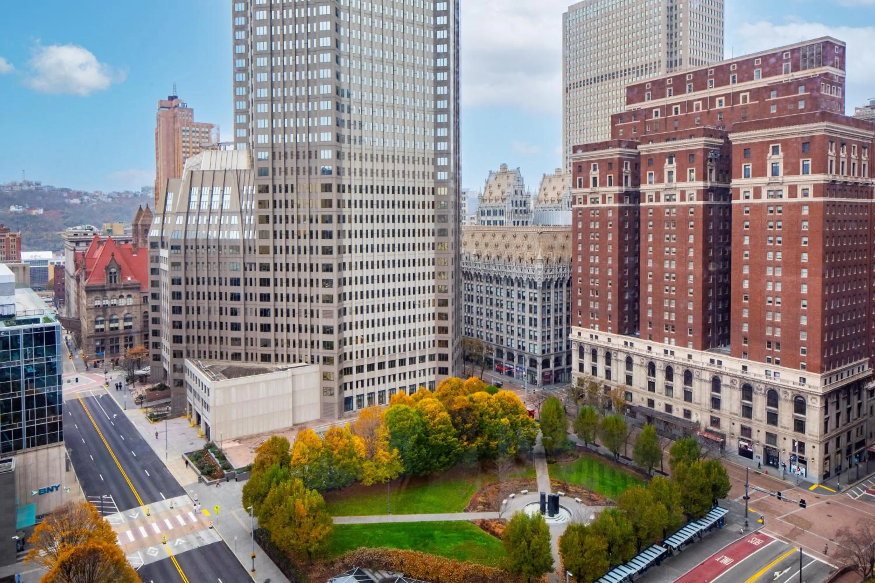 Bedroom in DoubleTree by Hilton Hotel & Suites Pittsburgh Downtown