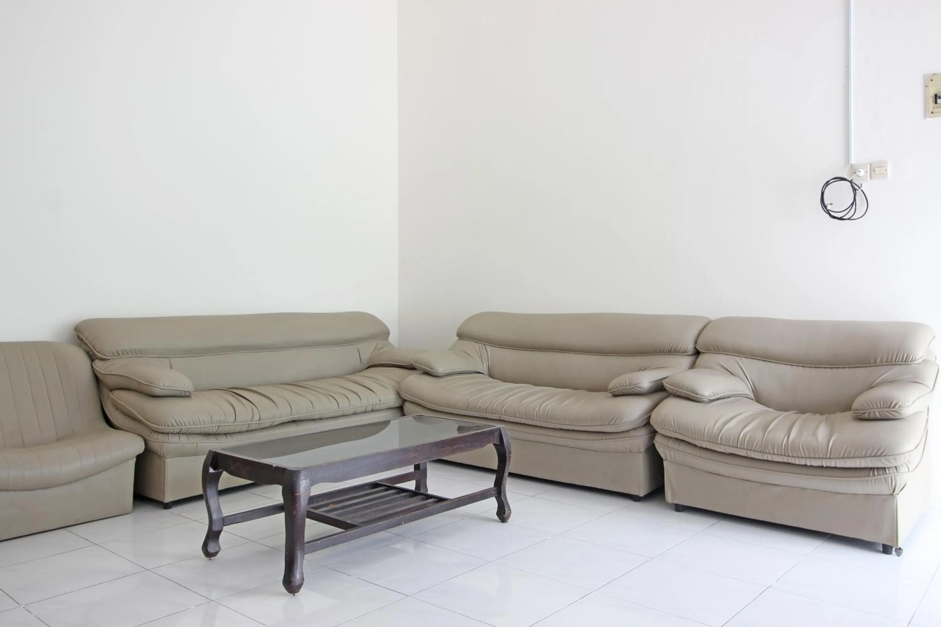 Lobby or reception in RedDoorz near Terminal Tirtonadi