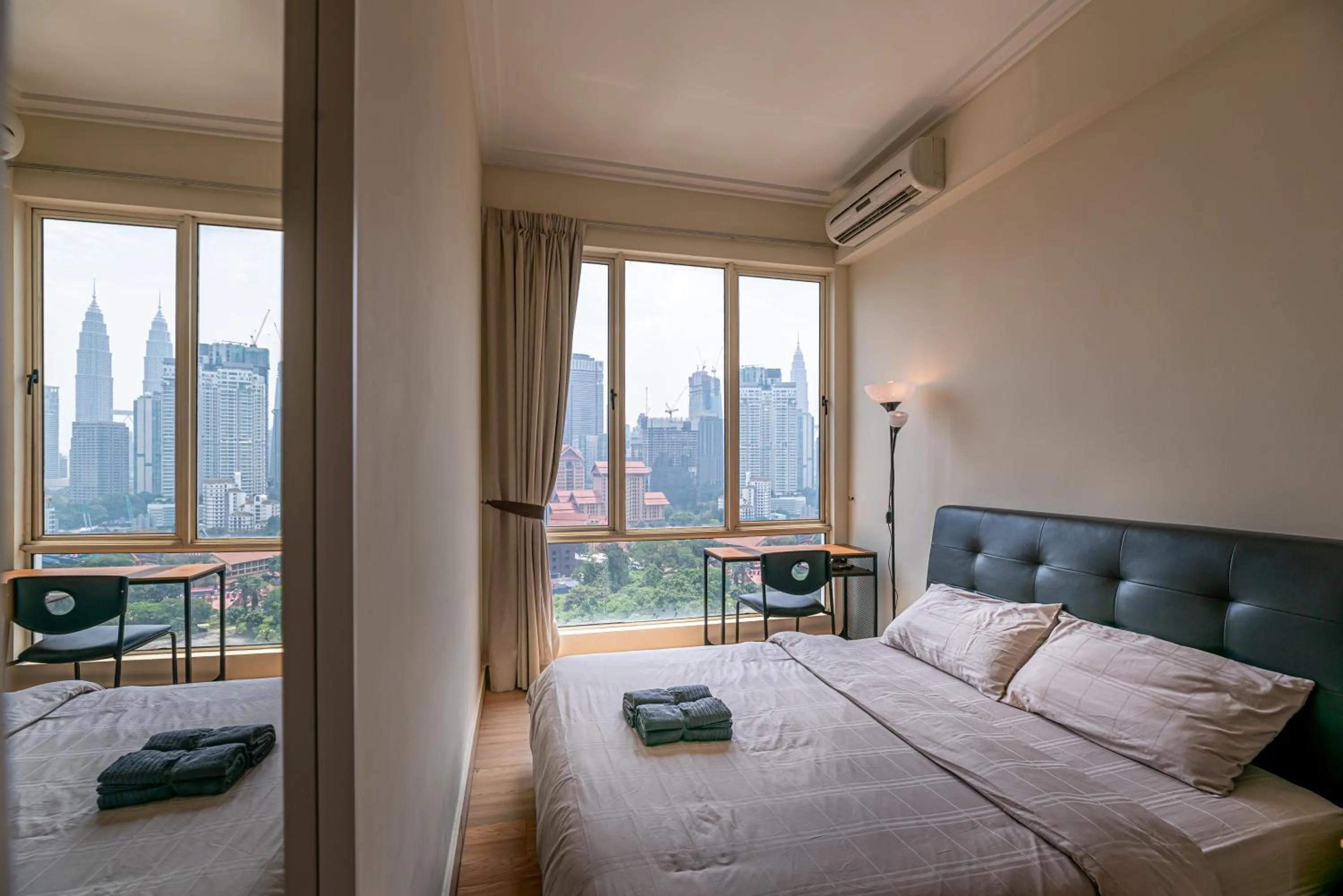 Bedroom, Bed in Rex Ollie @ 231 TR Suite