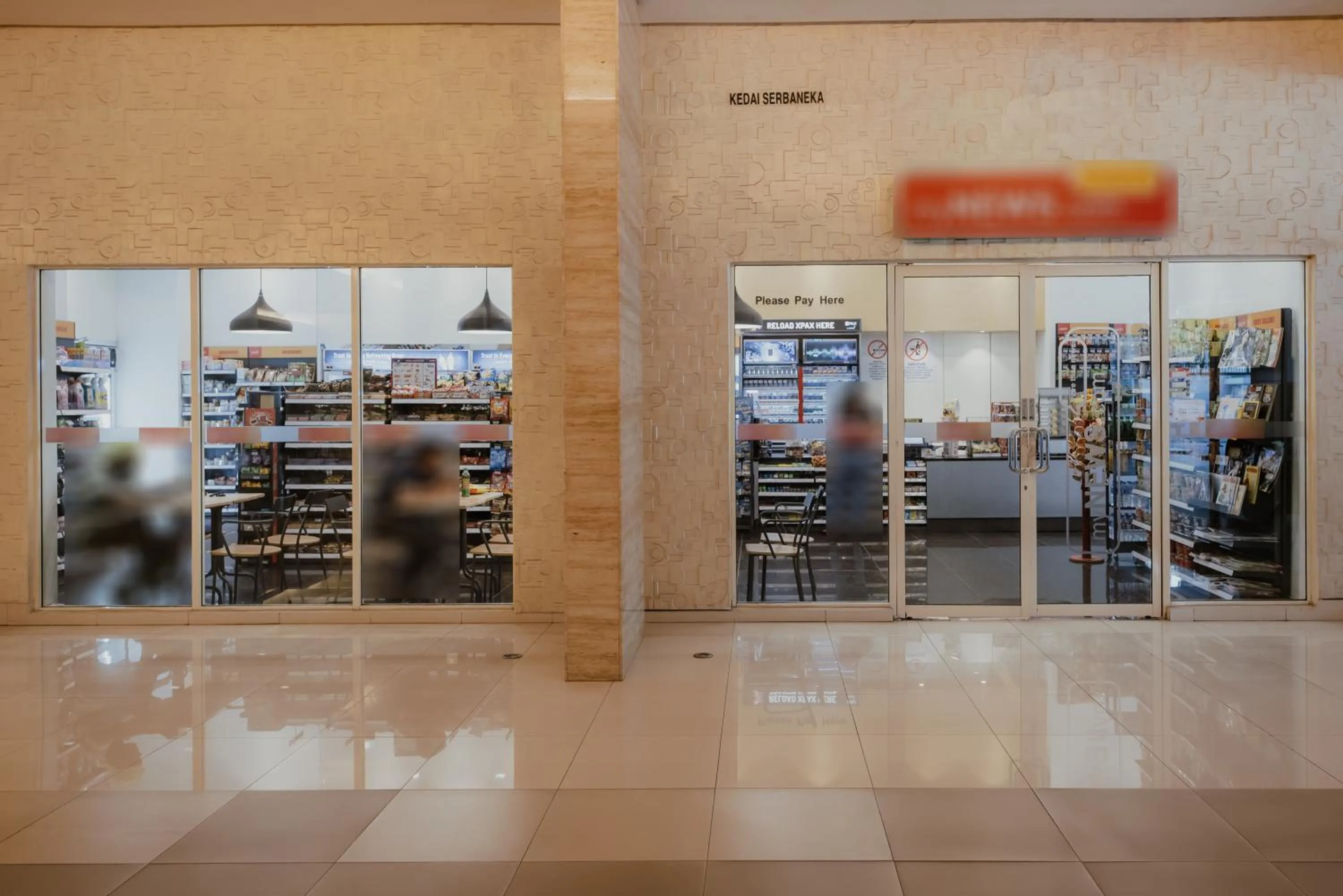 On-site shops in Rex Ollie @ 231 TR Suite