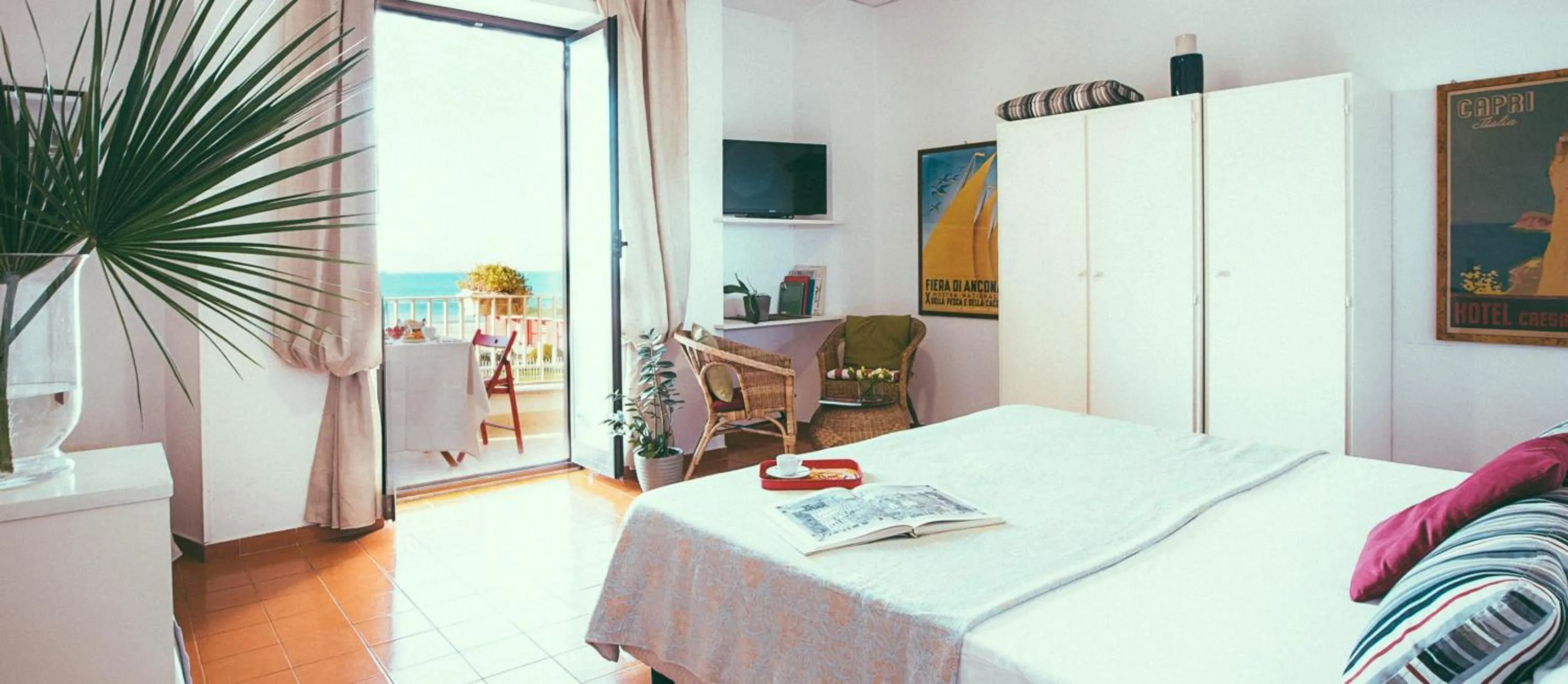 Photo of the whole room, Bed in Hotel Sirenetta