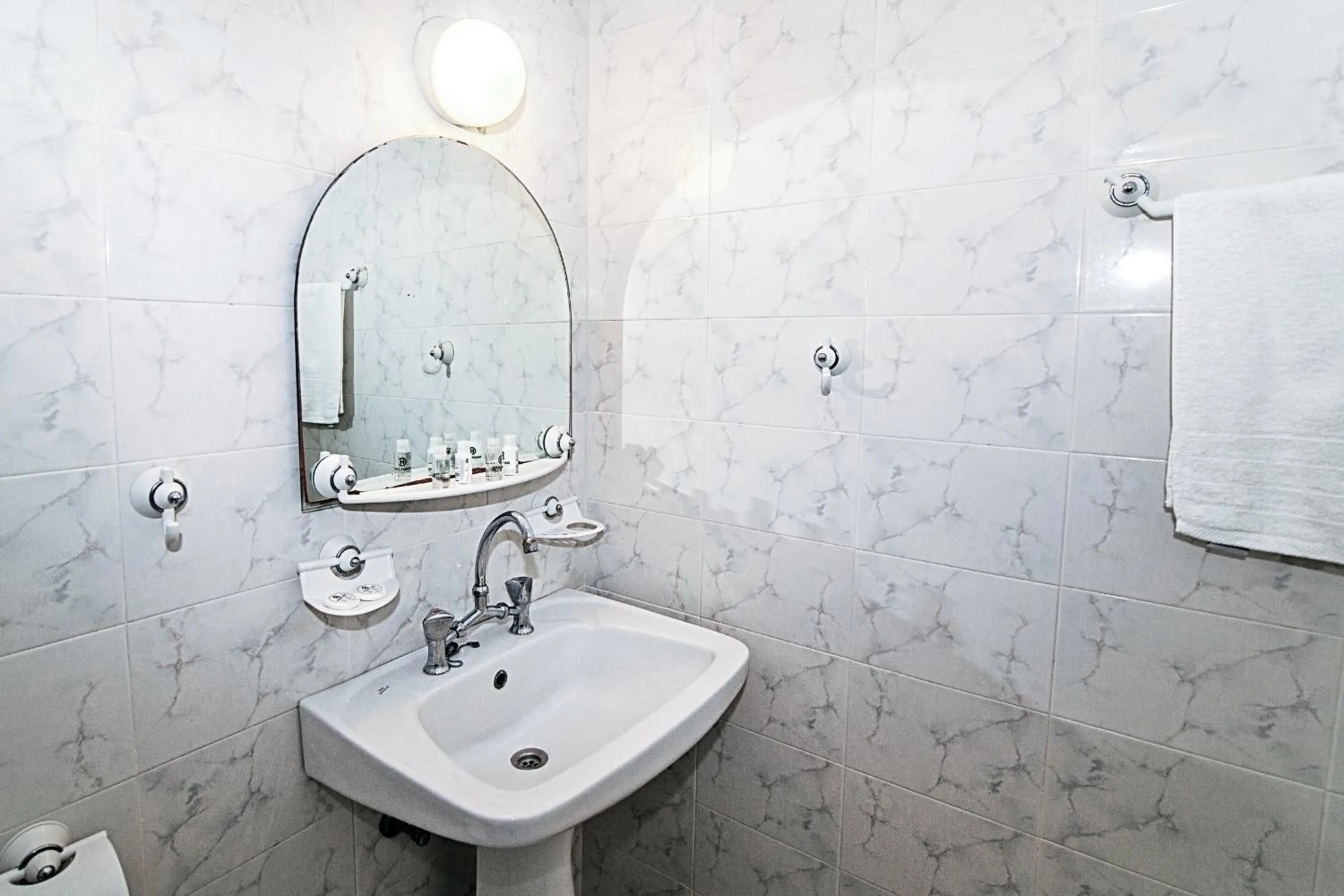 Toilet in Hotel Aura