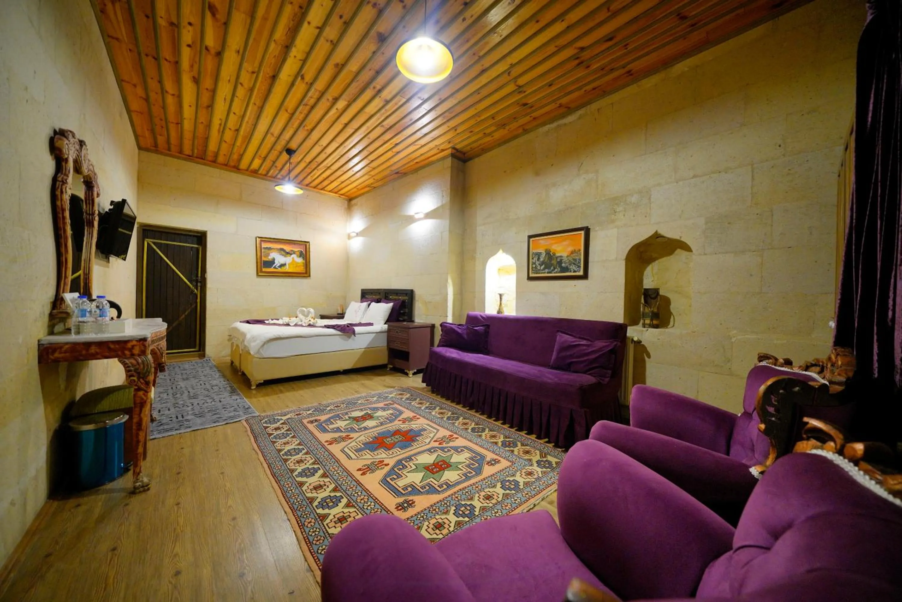 Living room in Antik Cave House