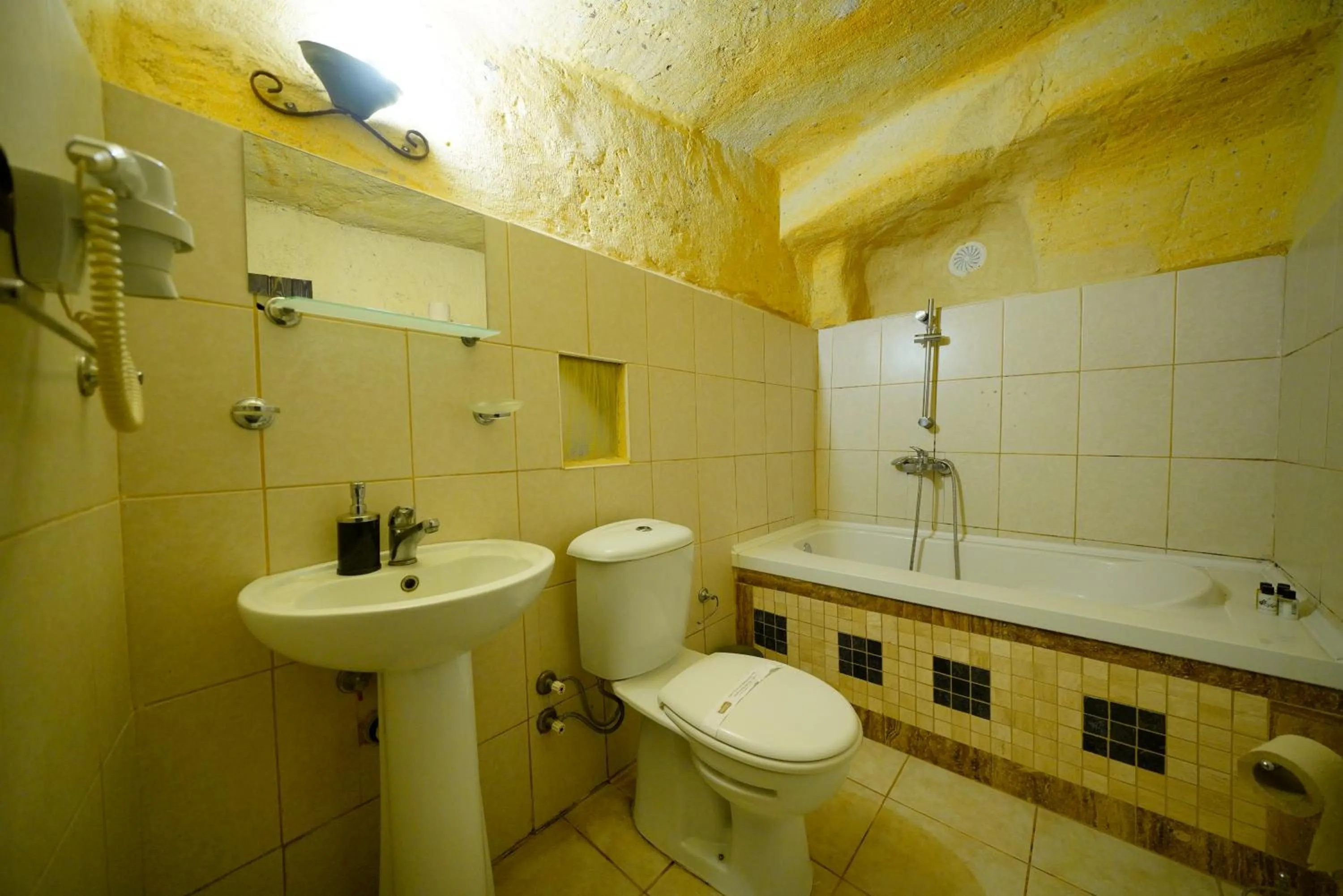 Bathroom in Antik Cave House