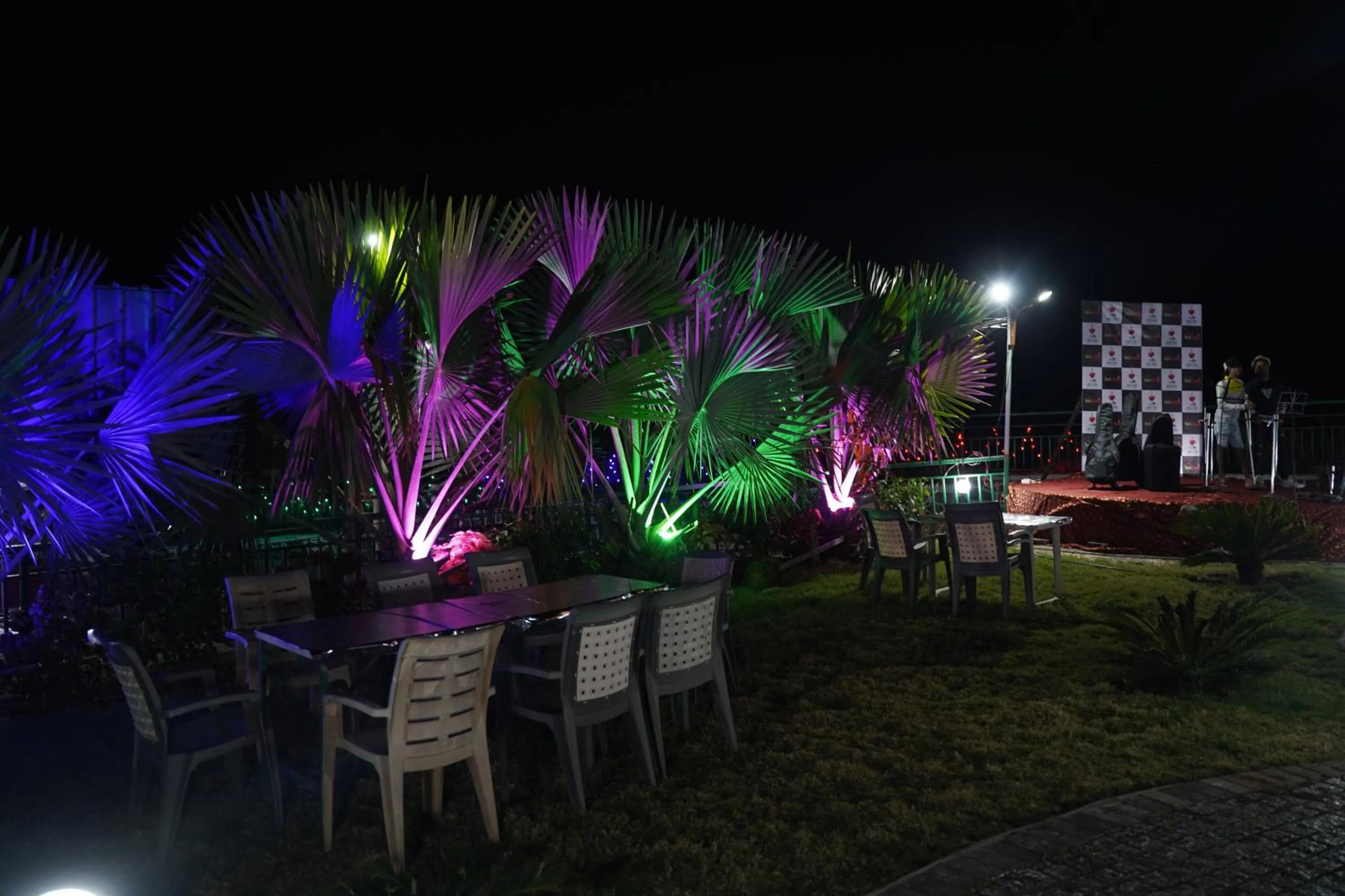 Evening entertainment in Relax Adventure Resort