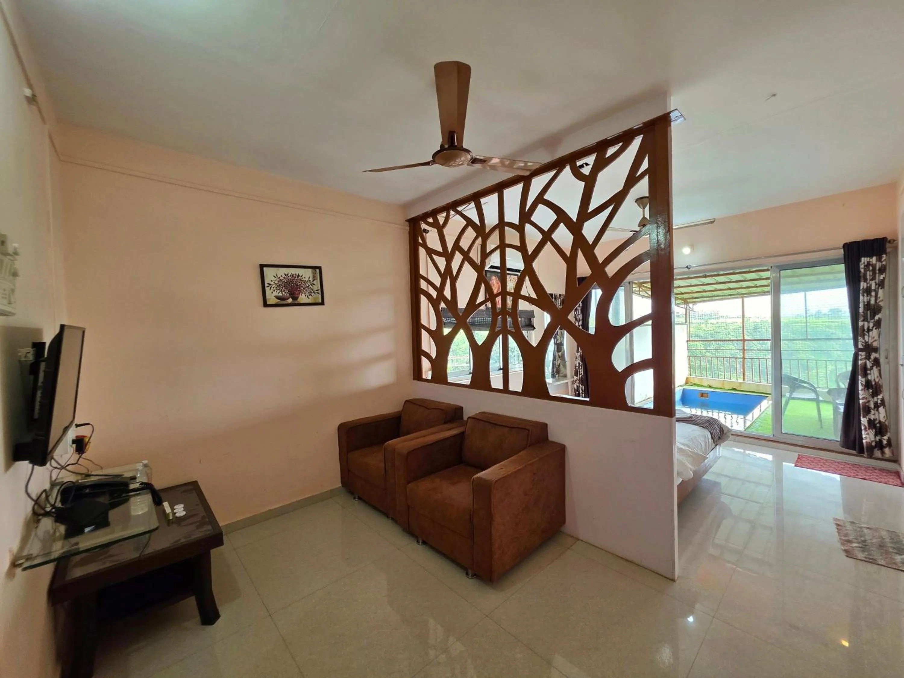 TV and multimedia in Relax Adventure Resort