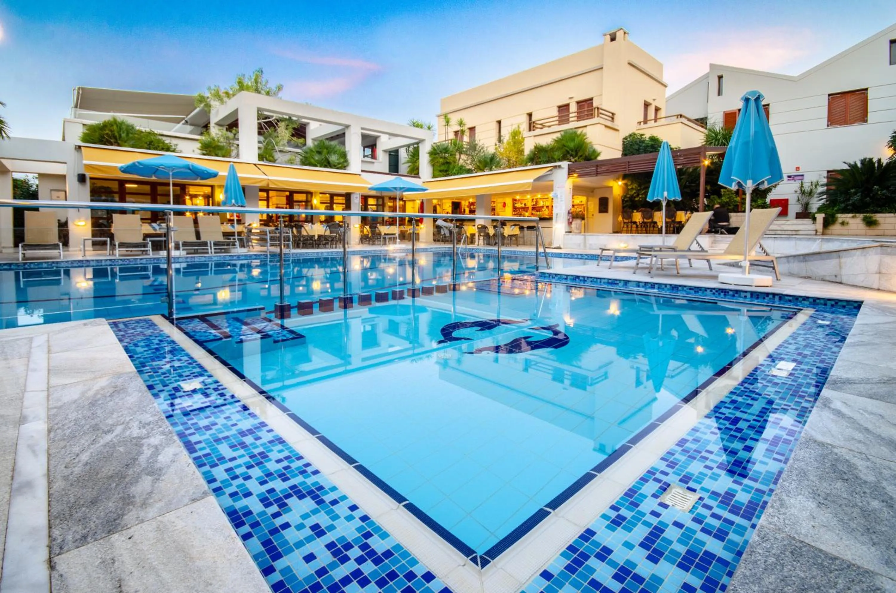 Restaurant/places to eat in Anais Collection Hotels & Suites