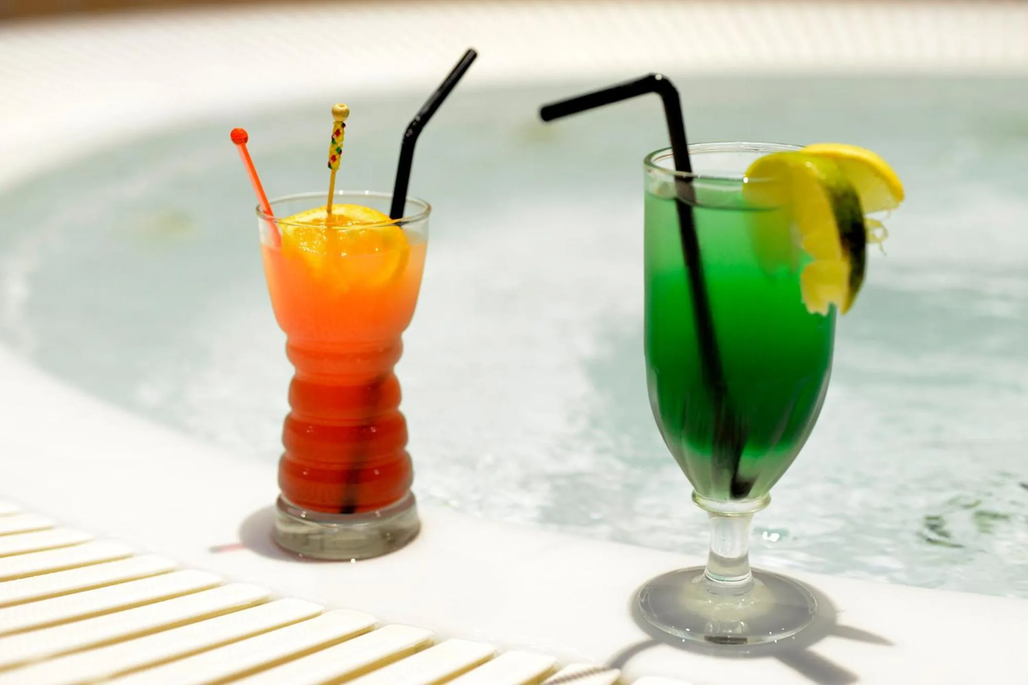 Hot Tub in Le Bois Dormant-Hôtel Restaurant & Spa Logis Hôtel