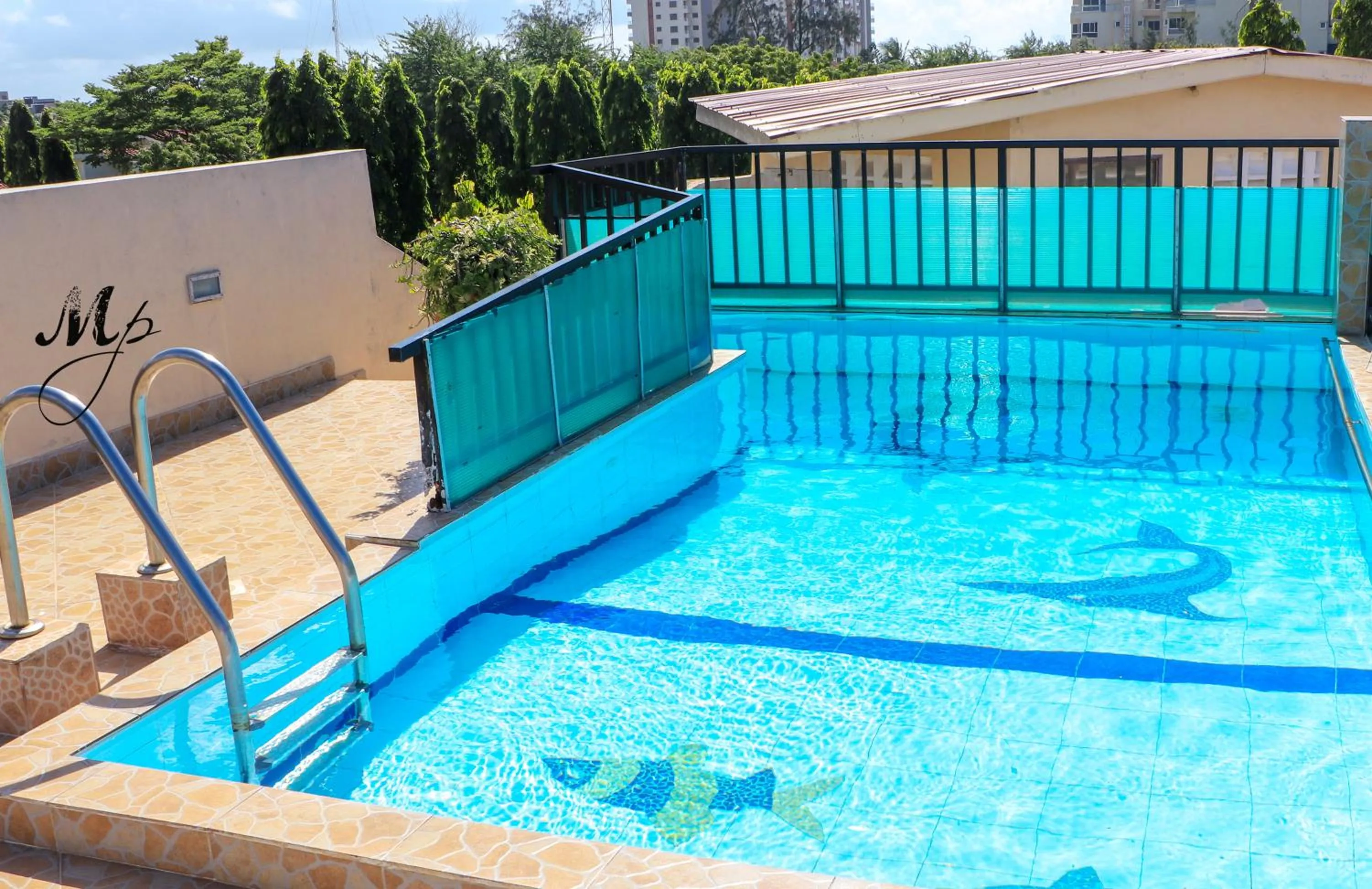 Swimming pool in Mei Place Apartments