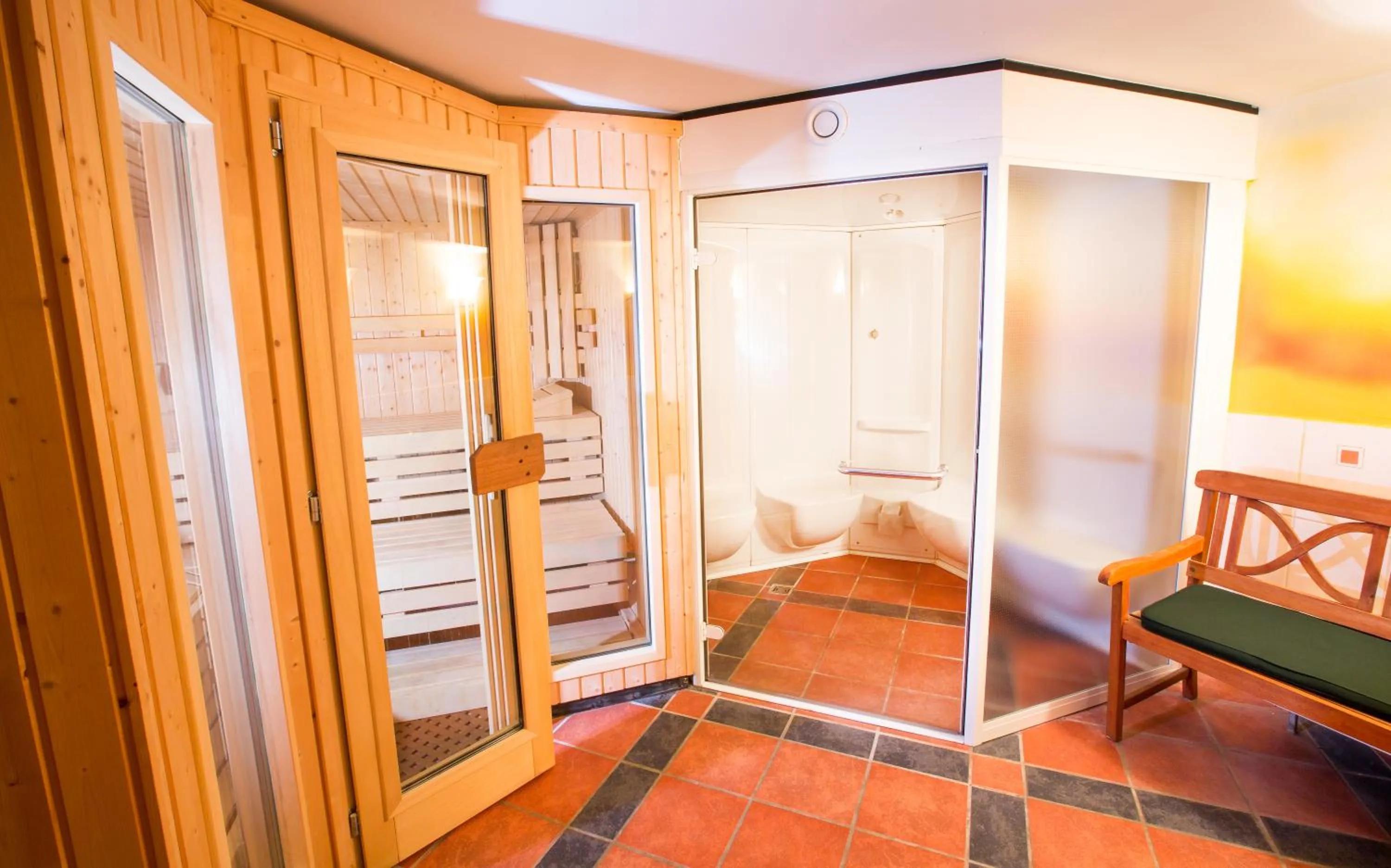 Spa and wellness centre/facilities in Landhotel Fernblick