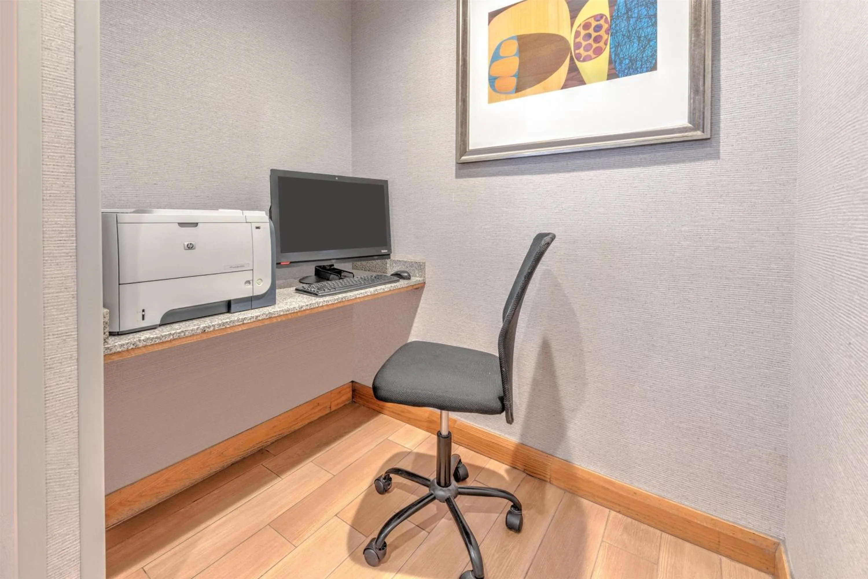 Business facilities in Hampton Inn Phoenix Midtown Downtown Area