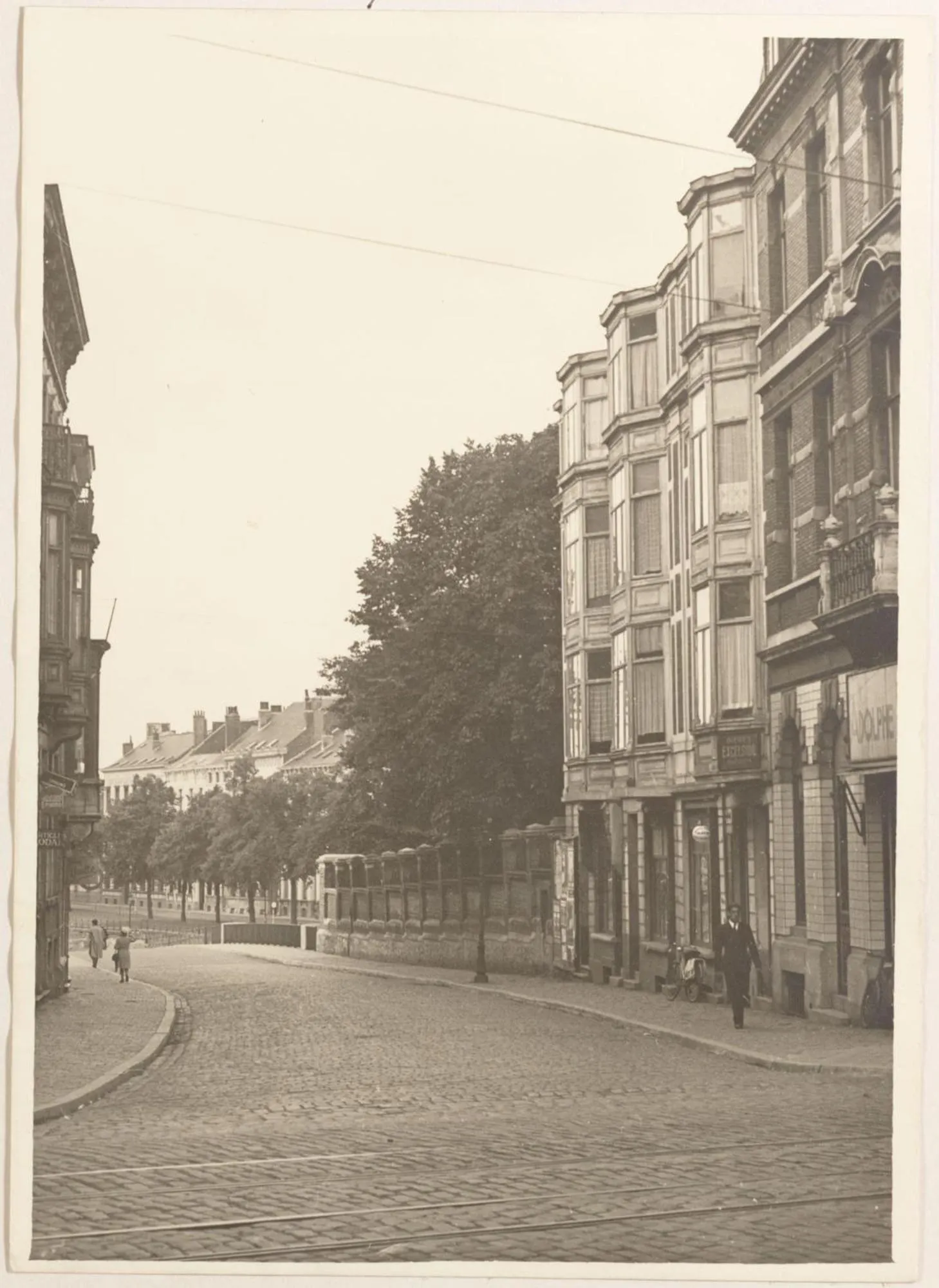 Neighbourhood in The Hide