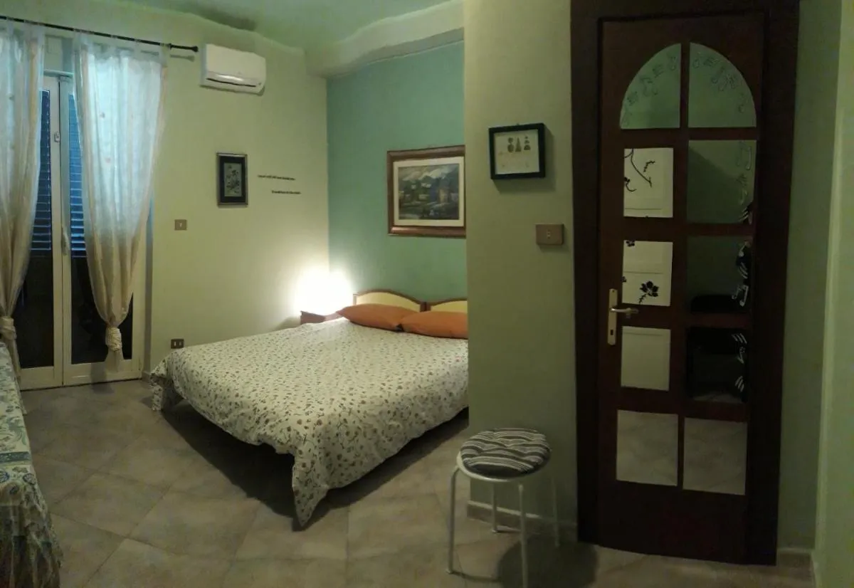 Photo of the whole room, Bed in La Mia Casa per Tutti