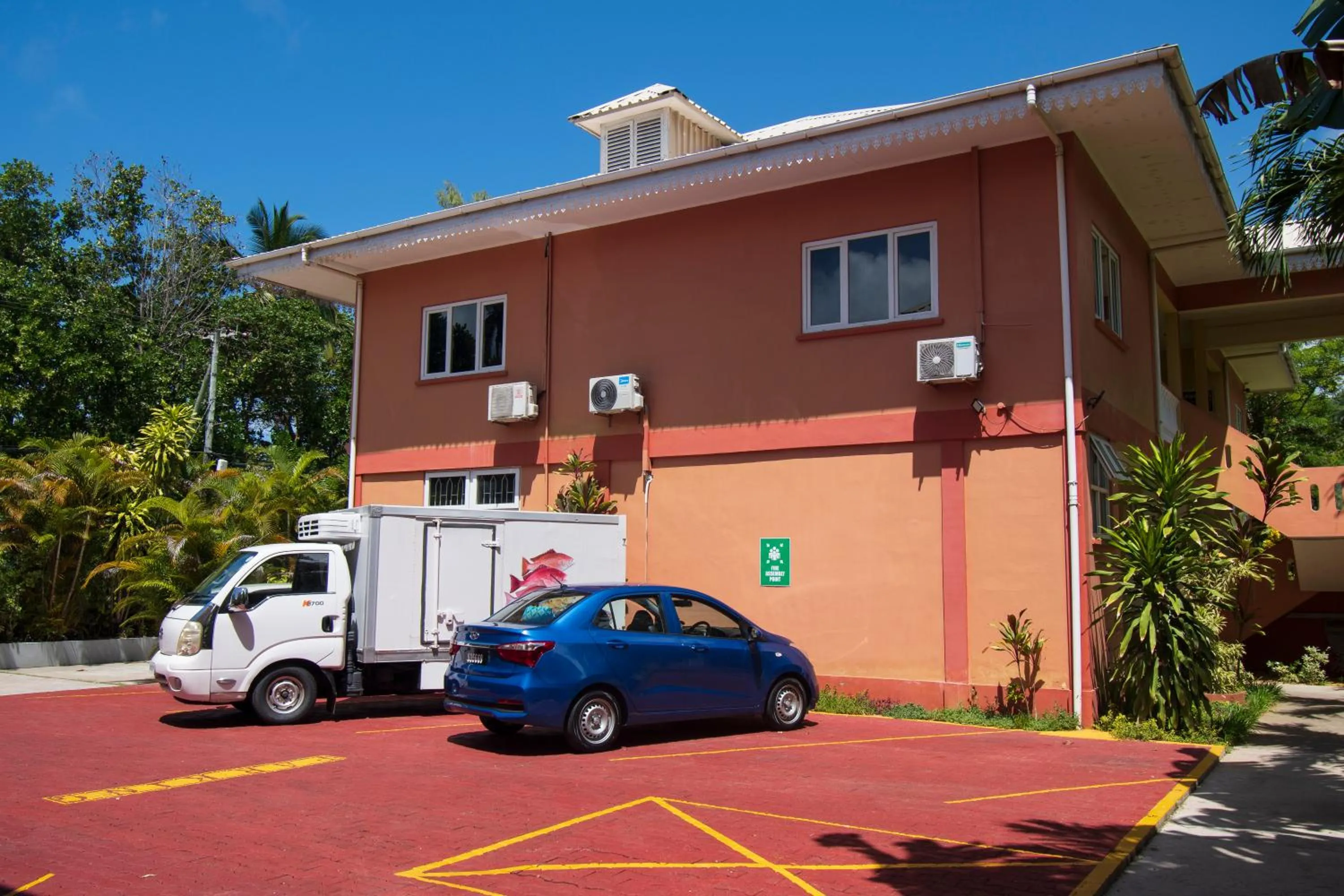 Parking in Reef Holiday Apartments