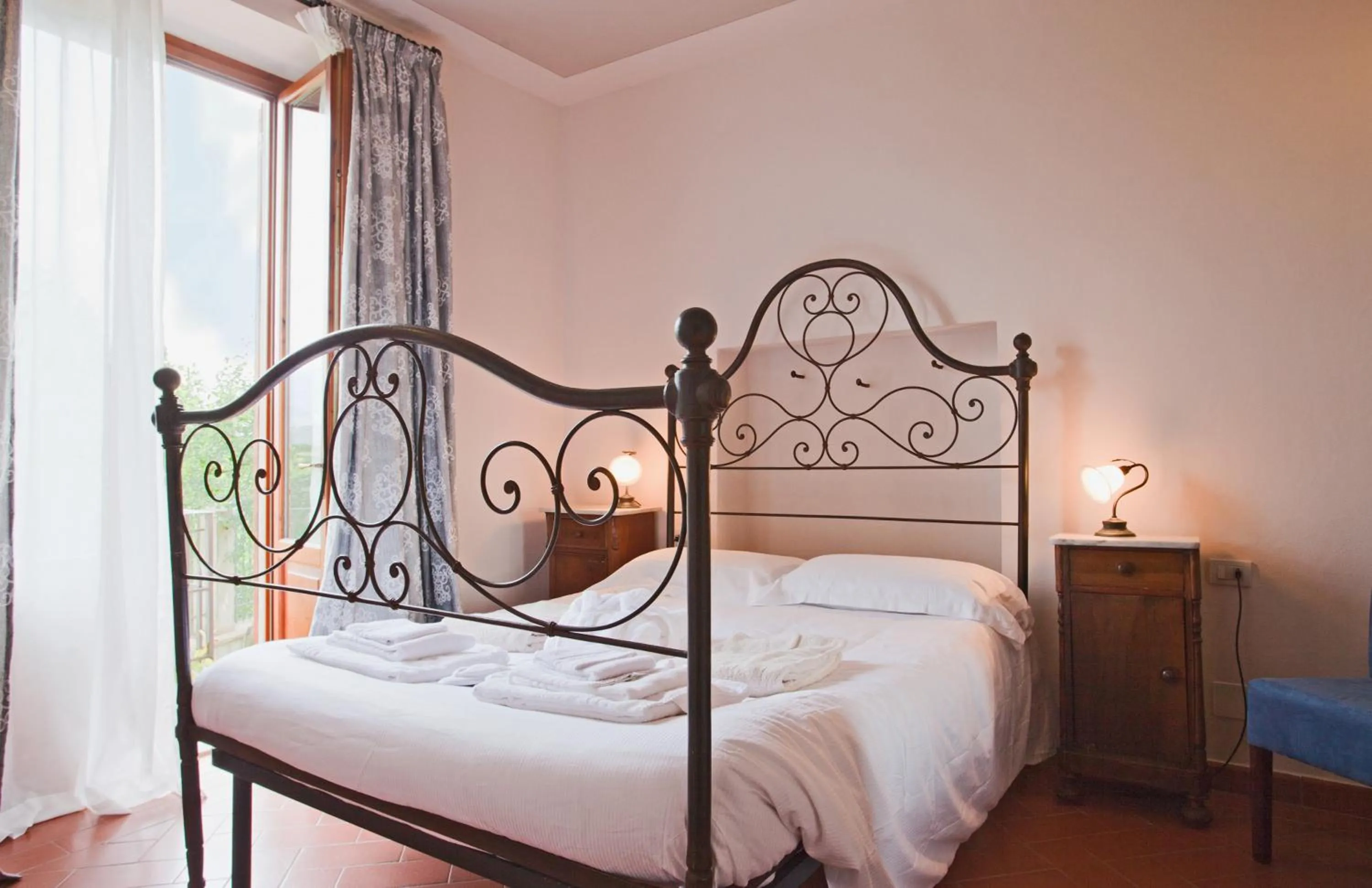 Balcony/Terrace, Bed in Relais Villa Belvedere