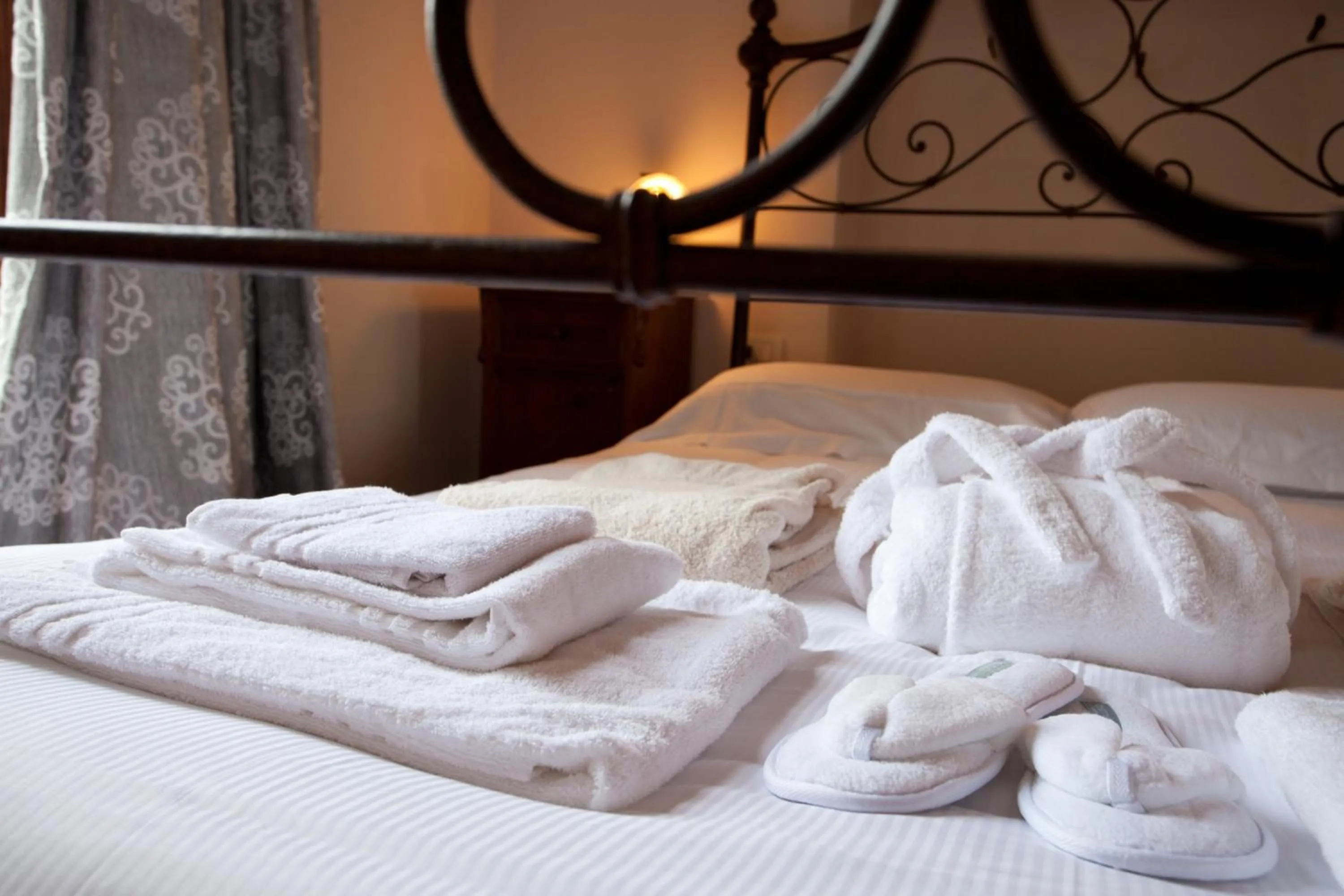 Decorative detail, Bed in Relais Villa Belvedere