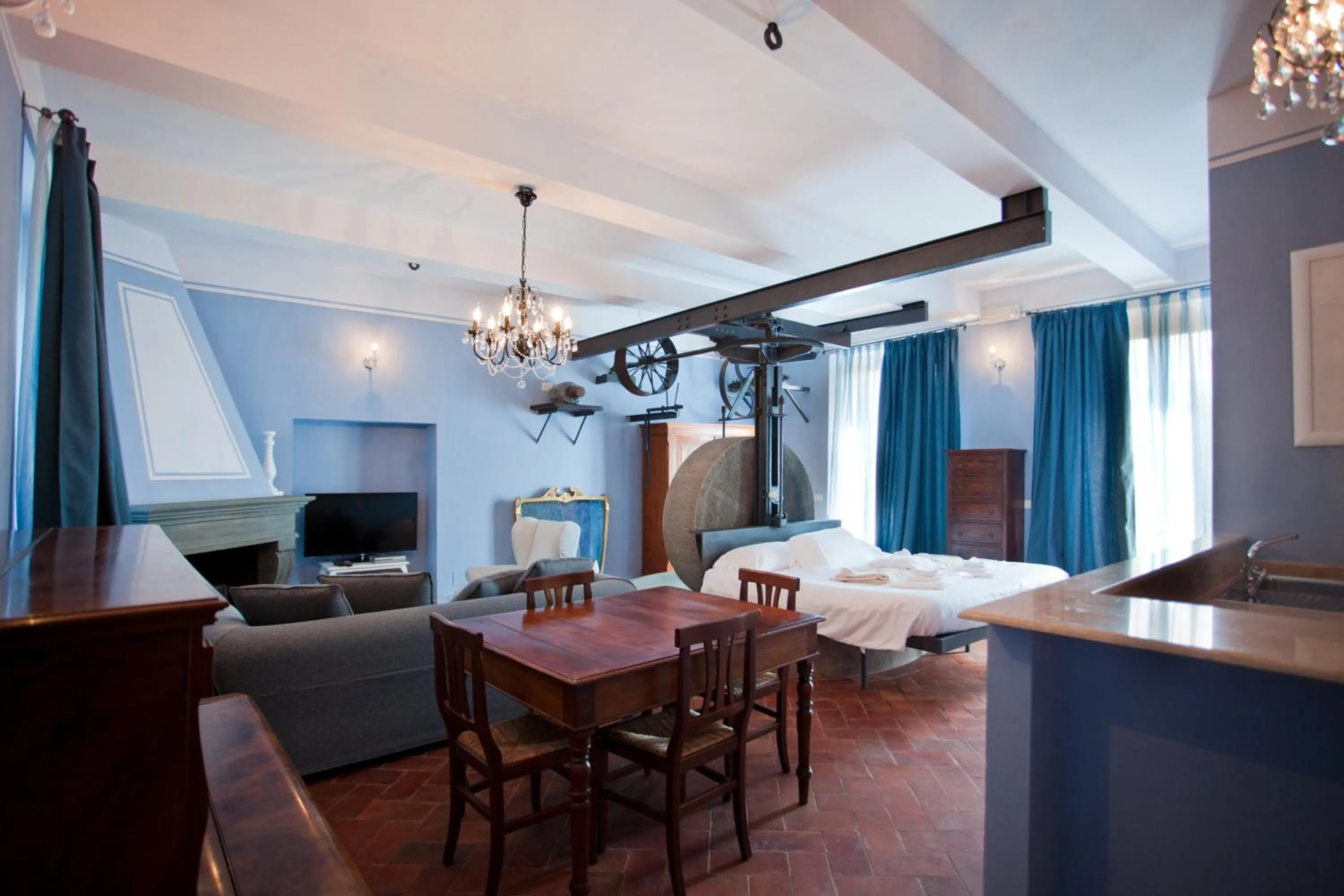 Living room, Bed in Relais Villa Belvedere