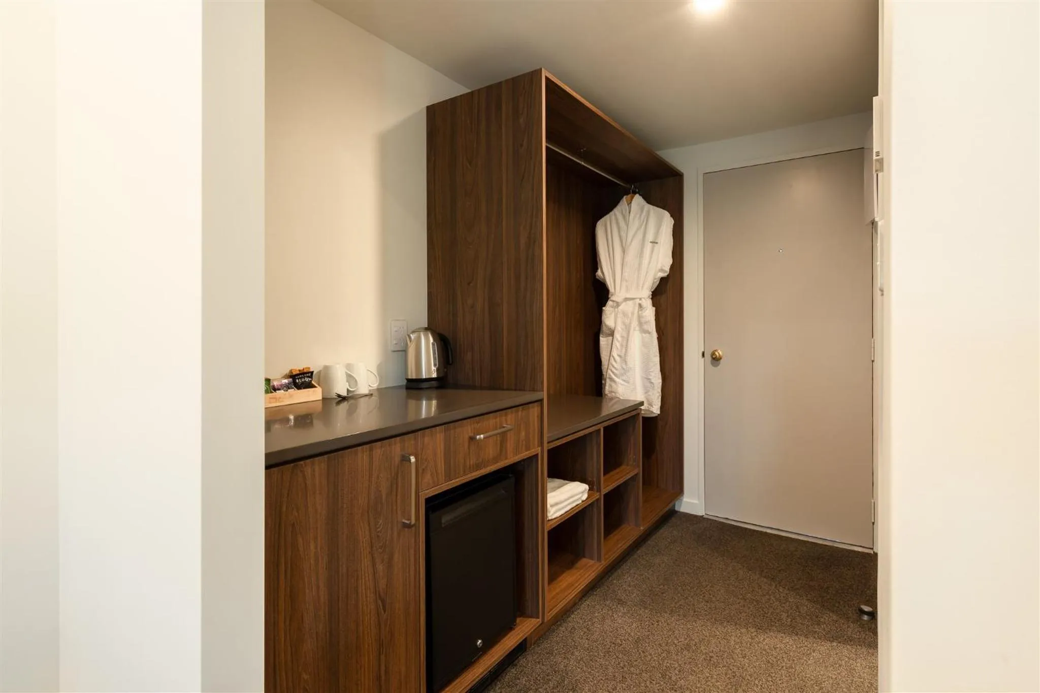 wardrobe in Edgewater Hotel