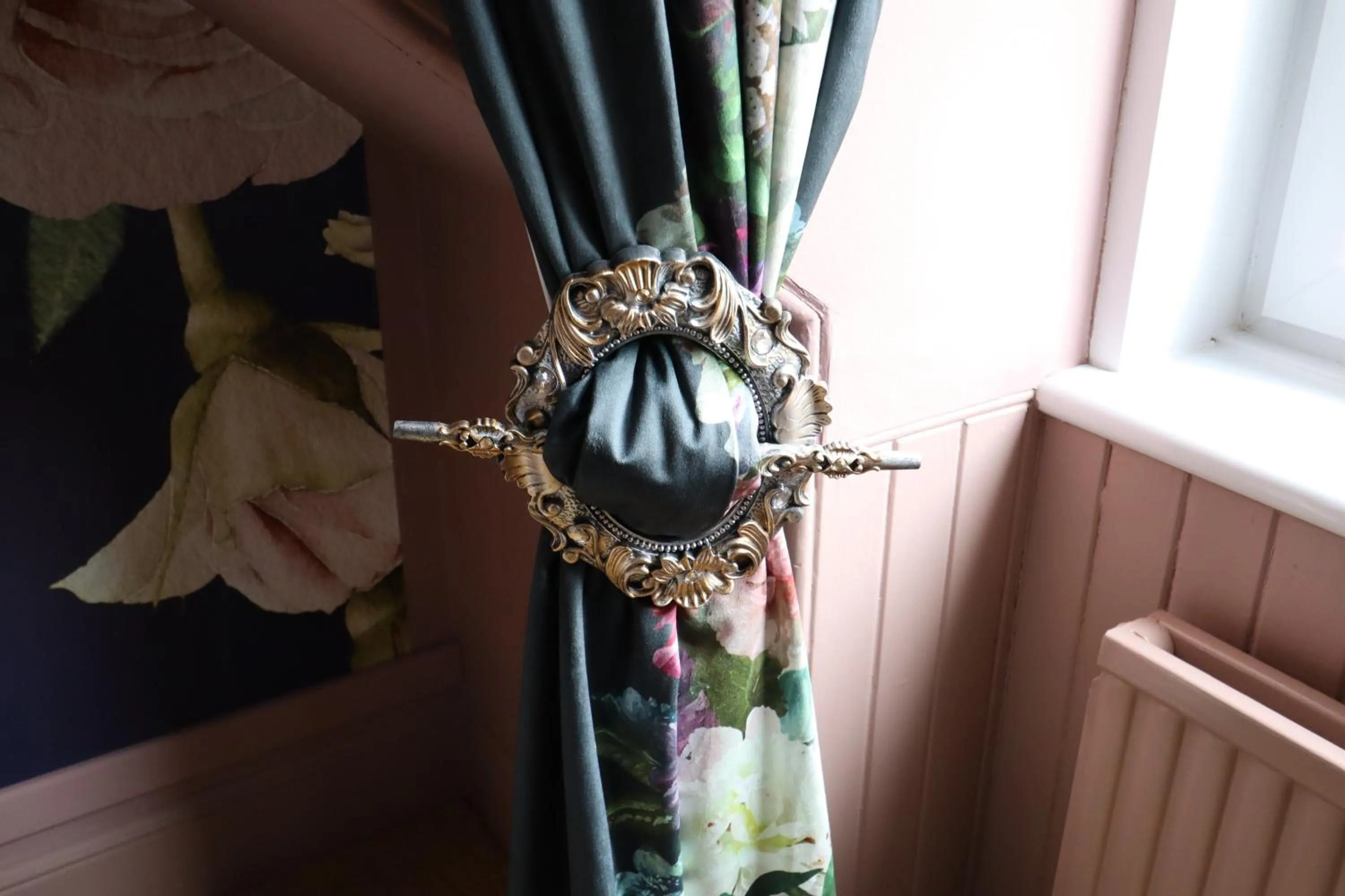 Property building in Alltavona House