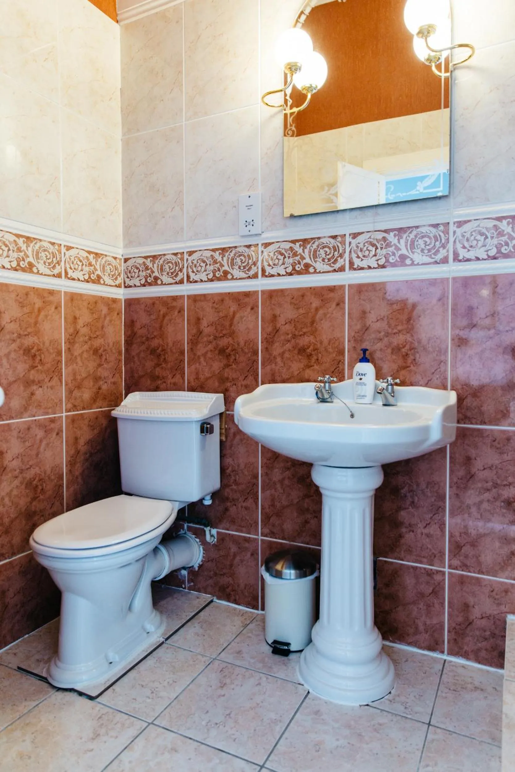 Toilet in Alltavona House