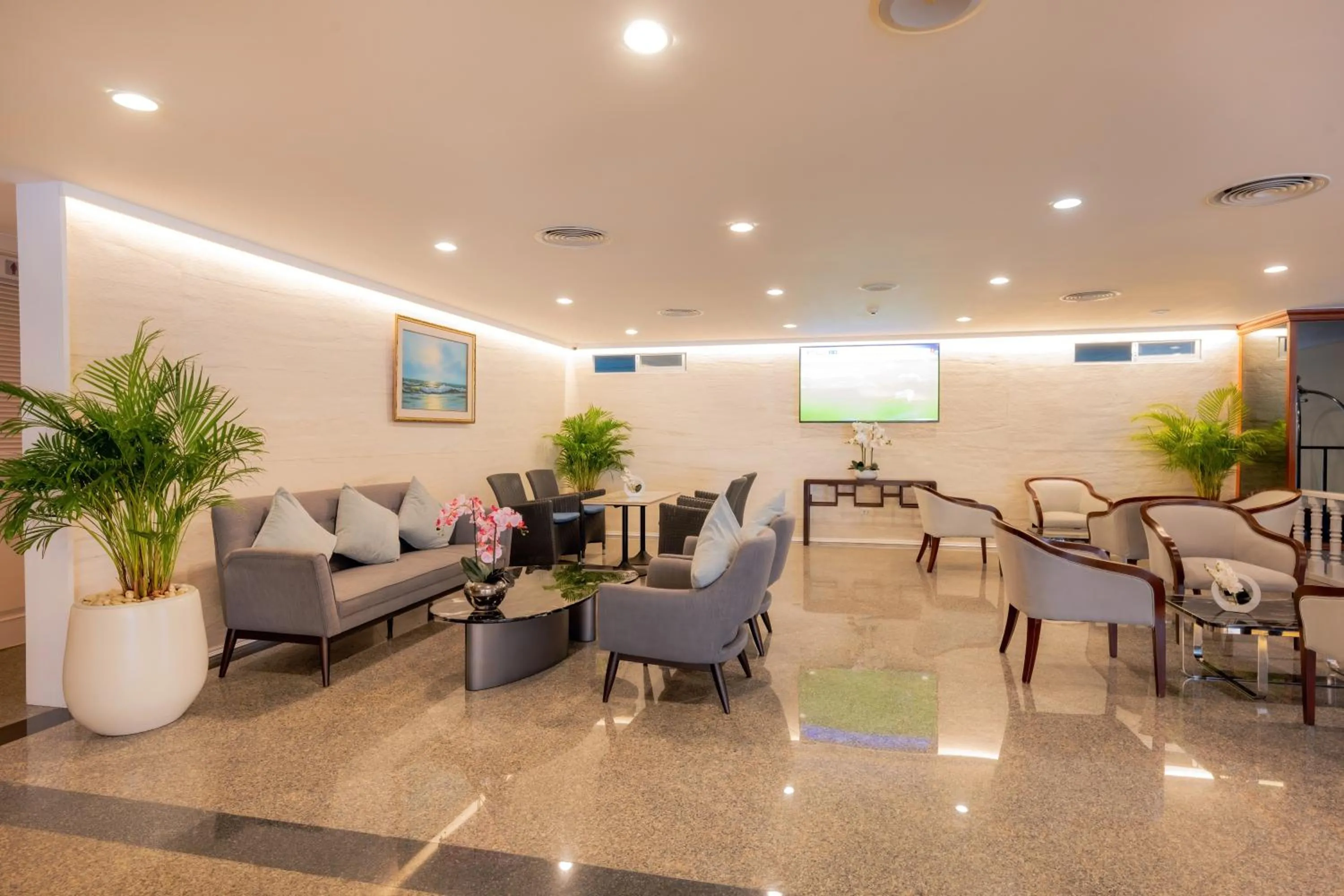 Lobby or reception in Andaman Beach Suites Hotel, Patong Phuket